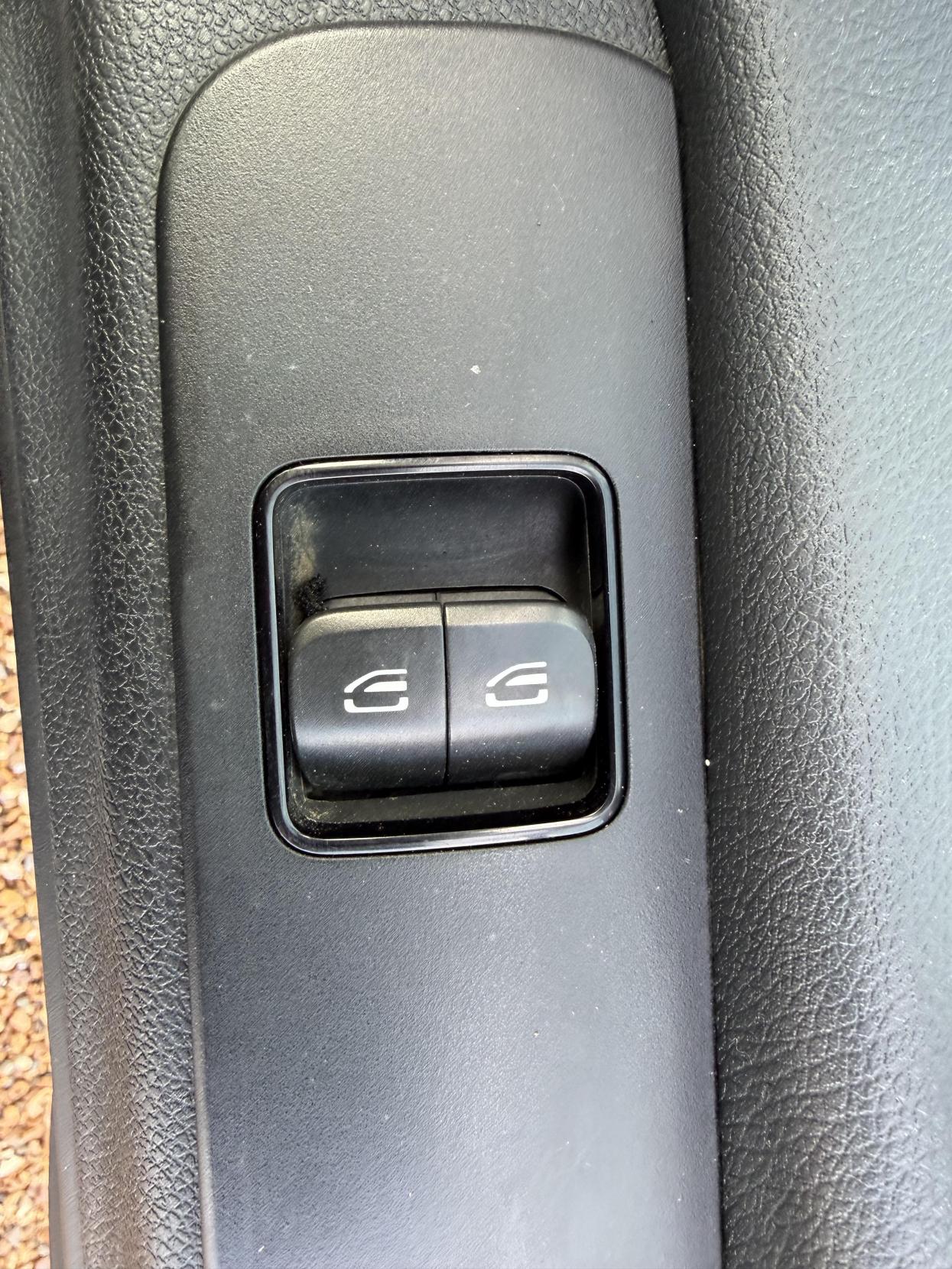 Mercedes-Benz Sprinter 2.1 316 CDI Panel Van 5dr Diesel Manual RWD L2 H2 Euro 6 (163 ps)