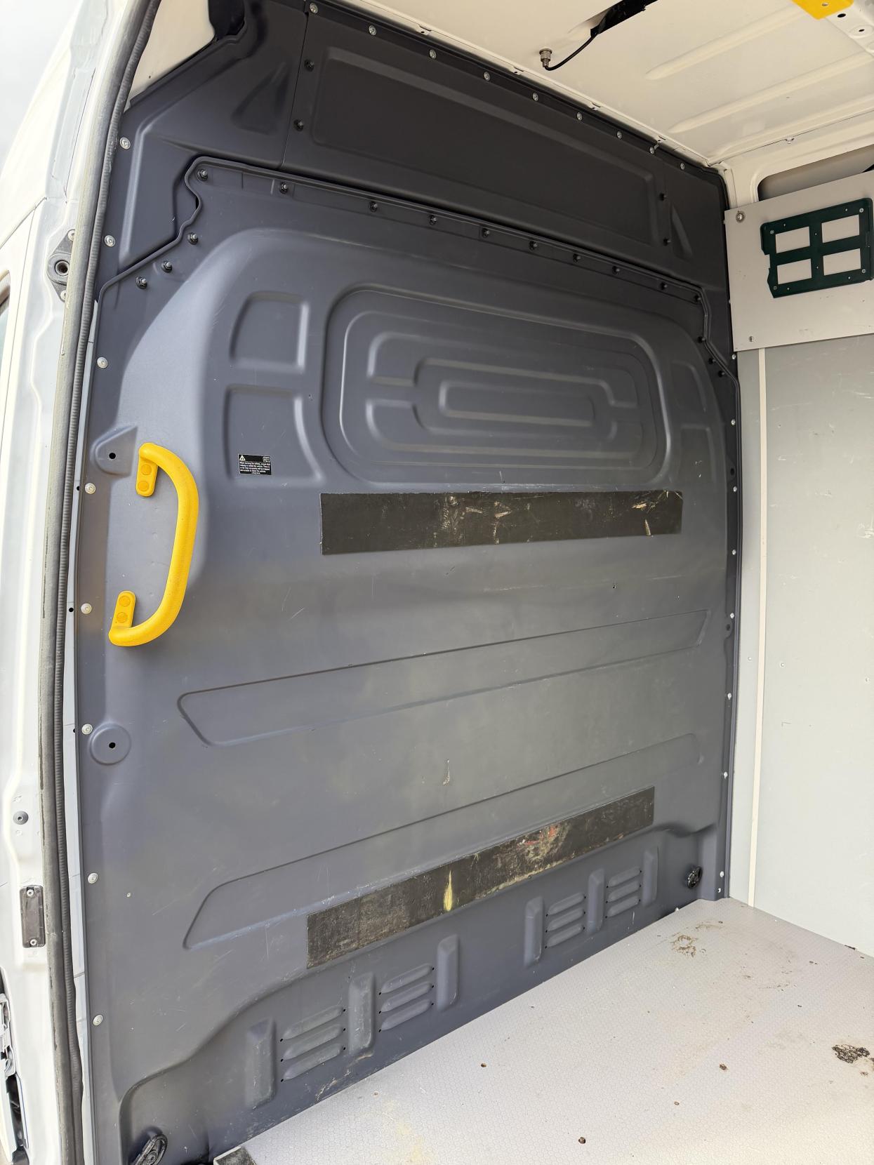 Mercedes-Benz Sprinter 2.1 316 CDI Panel Van 5dr Diesel Manual RWD L2 H2 Euro 6 (163 ps)