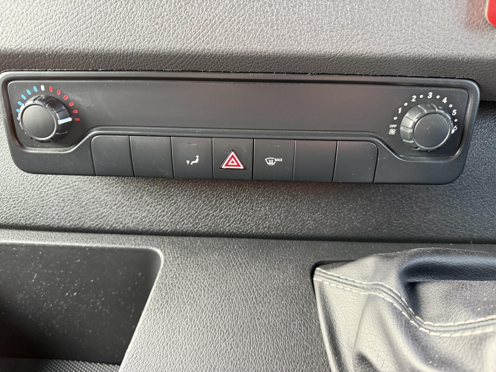 Mercedes-Benz Sprinter 2.1 316 CDI Panel Van 5dr Diesel Manual RWD L2 H2 Euro 6 (163 ps)