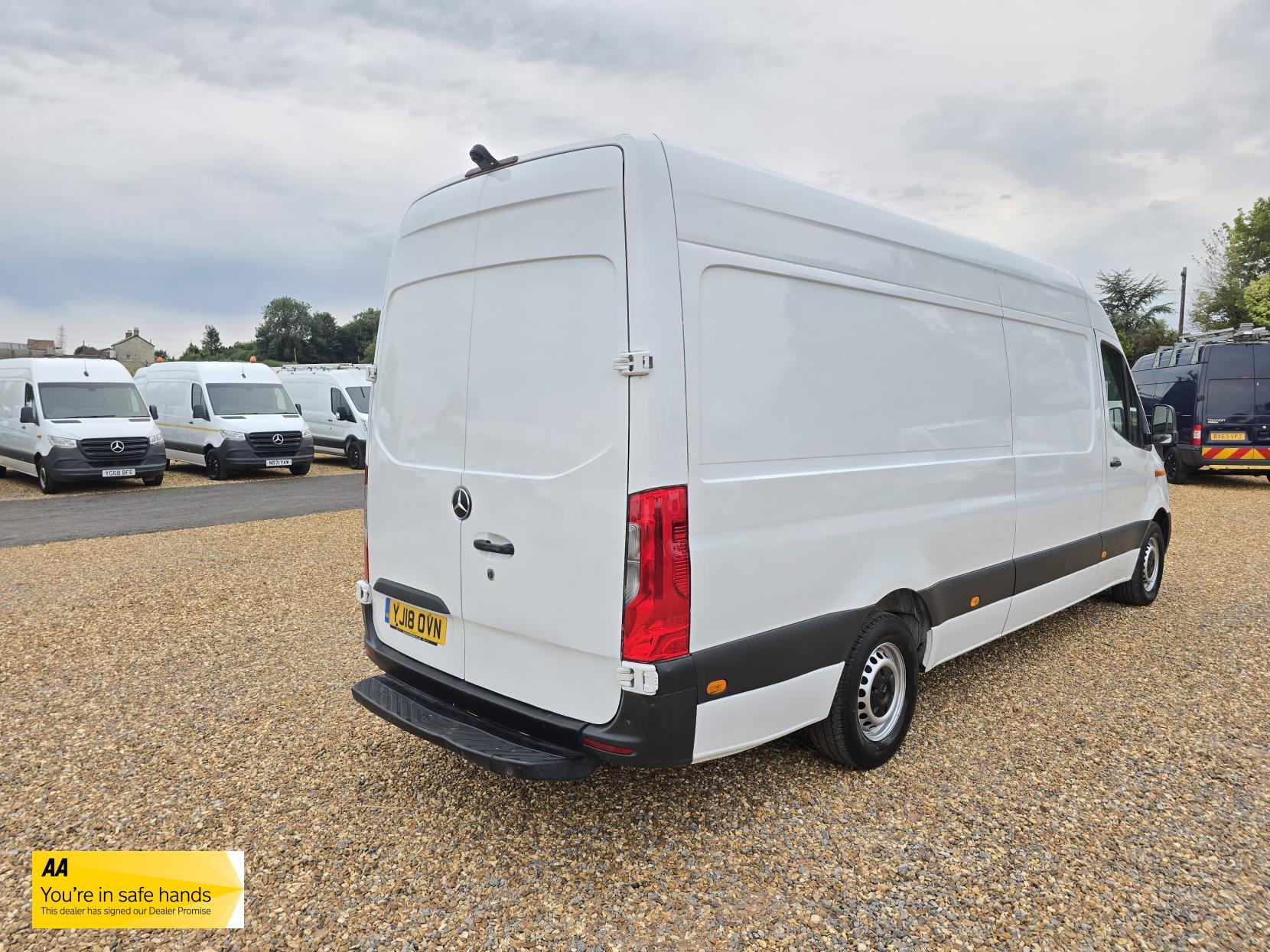 Mercedes-Benz Sprinter 2.1 311 CDI Panel Van 5dr Diesel Manual RWD L3 H2 Euro 6 (114 ps)