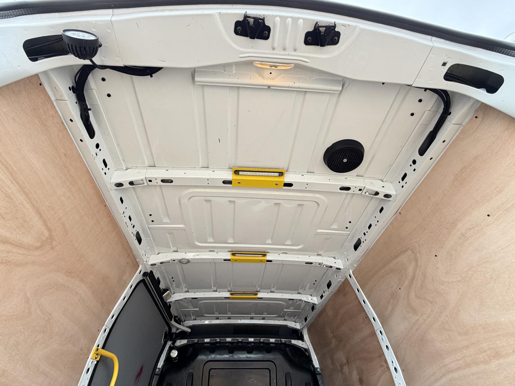 Vauxhall Movano 2.3 CDTi 3500 Panel Van 5dr Diesel Manual FWD L2 H2 Euro 6 (130 ps)