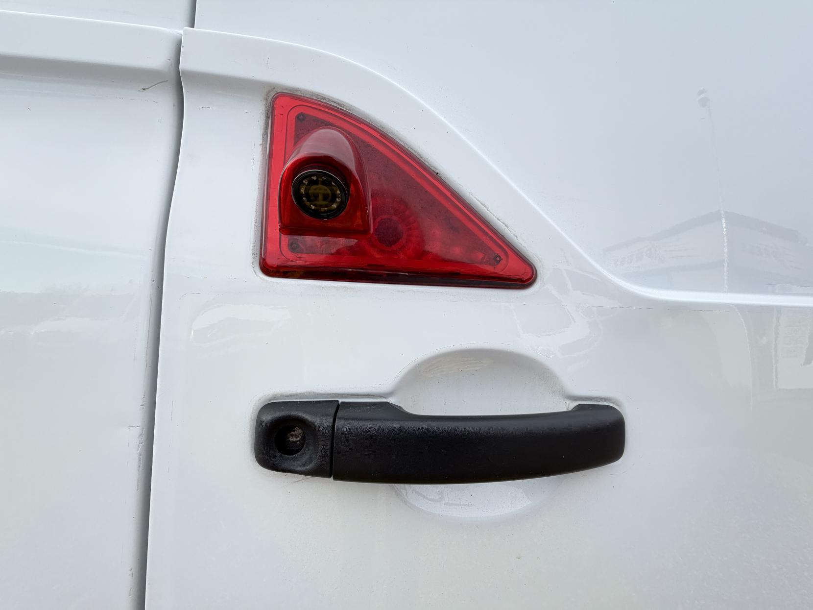 Vauxhall Movano 2.3 CDTi 3500 Panel Van 5dr Diesel Manual FWD L2 H2 Euro 6 (130 ps)