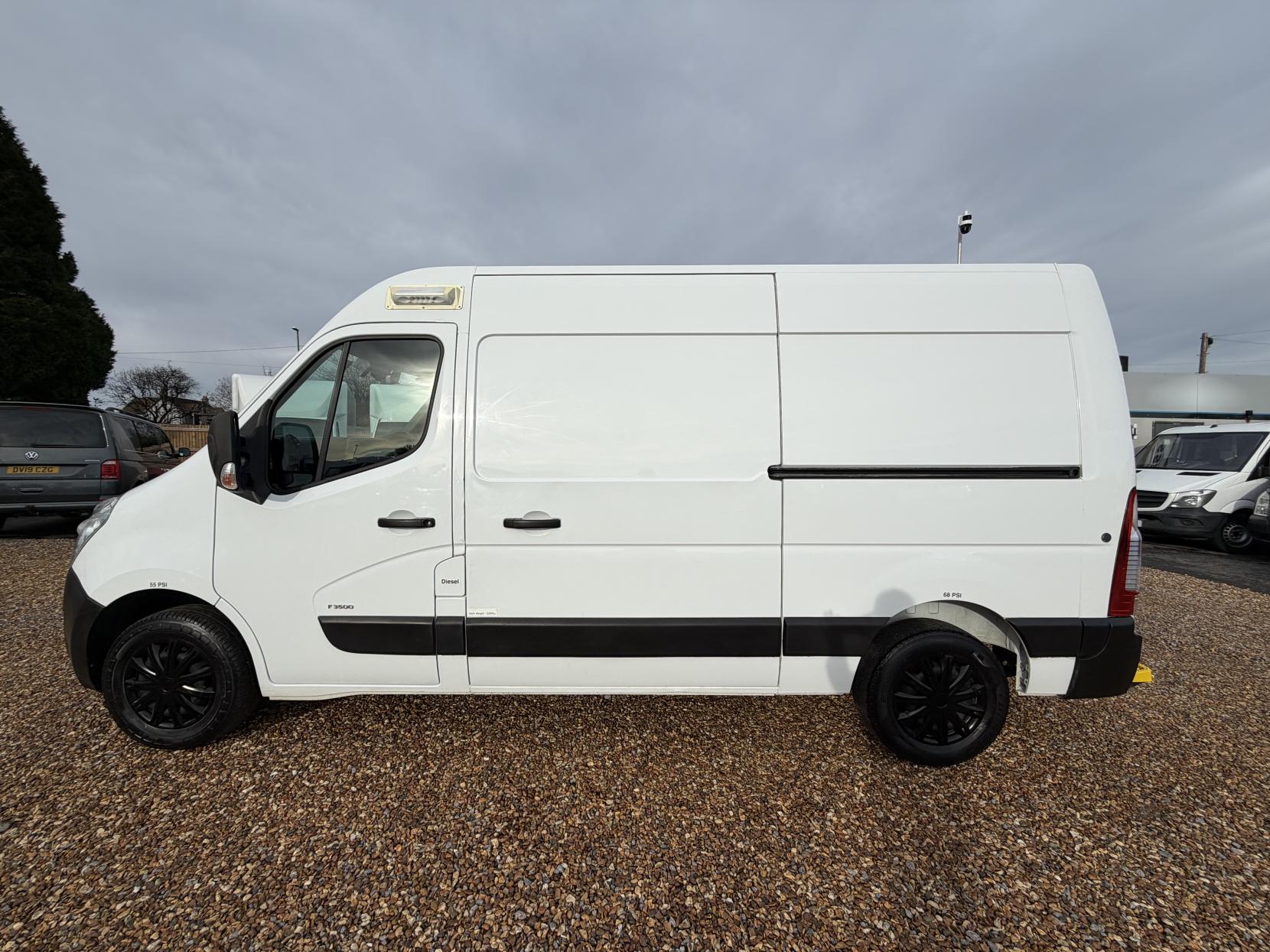 Vauxhall Movano 2.3 CDTi 3500 Panel Van 5dr Diesel Manual FWD L2 H2 Euro 6 (130 ps)