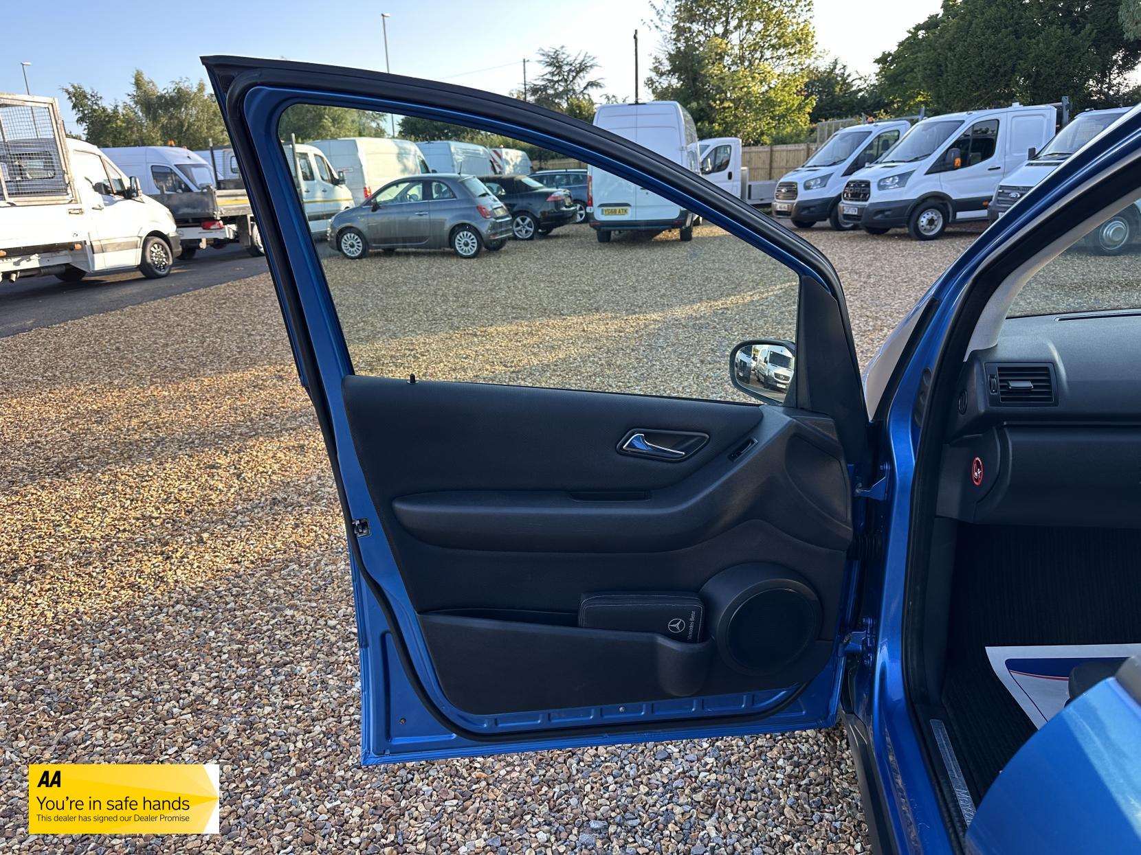 Mercedes-Benz A Class 1.5 A150 Classic Hatchback 5dr Petrol Manual (148 g/km, 95 bhp)