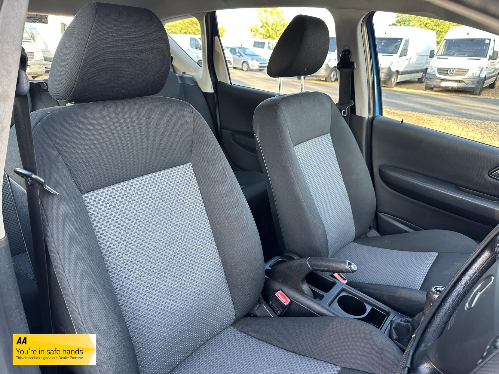 Mercedes-Benz A Class 1.5 A150 Classic Hatchback 5dr Petrol Manual (148 g/km, 95 bhp)