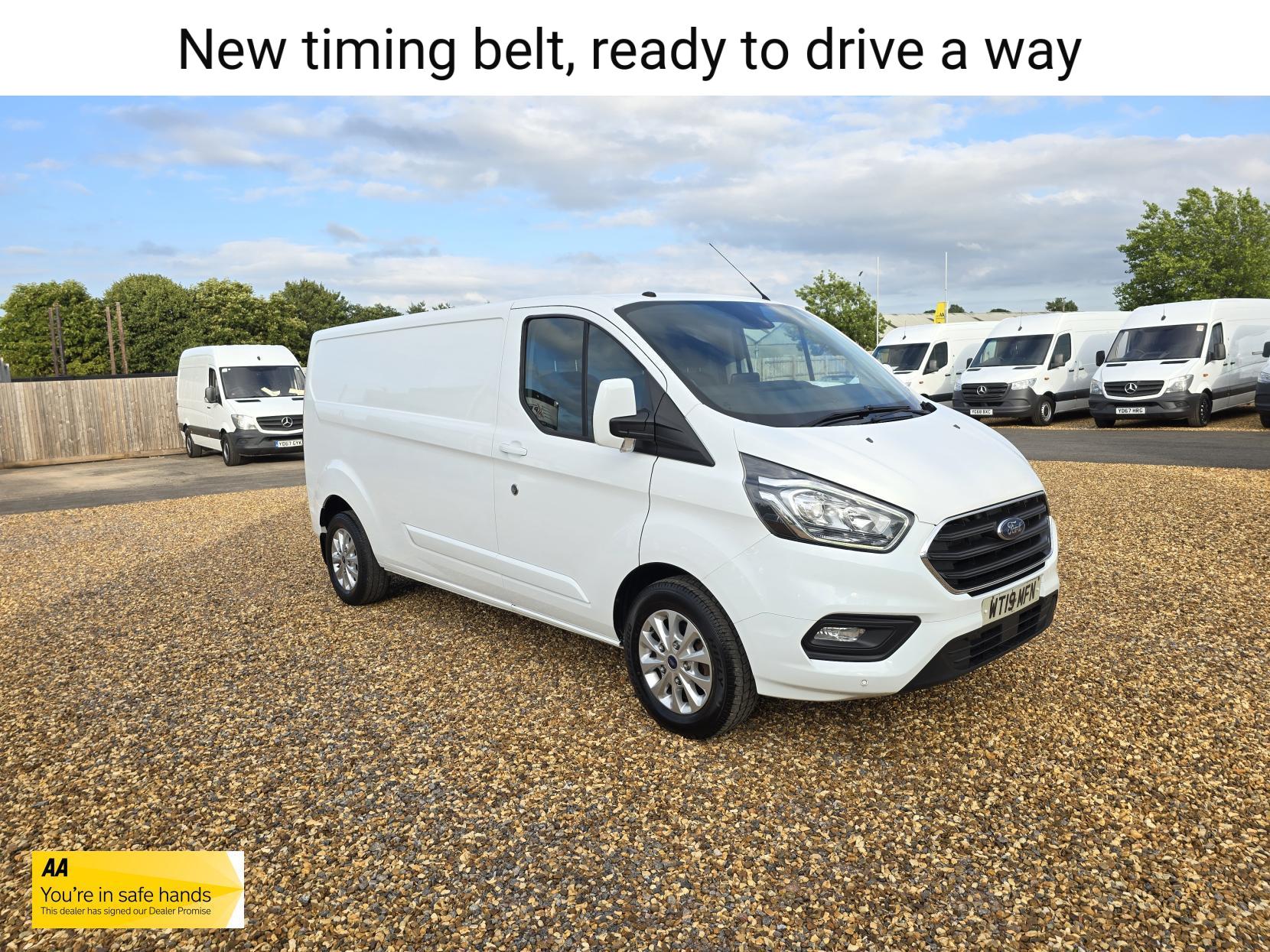 Ford Transit Custom Transit Custom 2.0 300 EcoBlue Limited Panel Van 5dr Diesel Manual L2 H1 Euro 6 (130 ps)