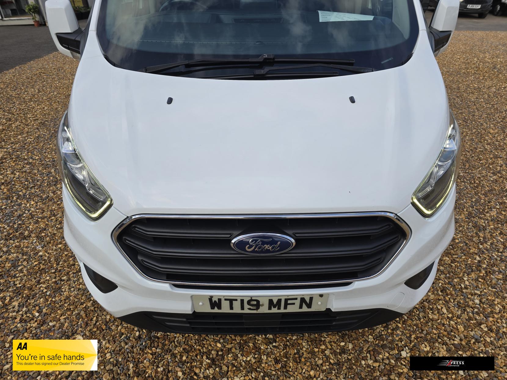 Ford Transit Custom Transit Custom 2.0 300 EcoBlue Limited Panel Van 5dr Diesel Manual L2 H1 Euro 6 (130 ps)