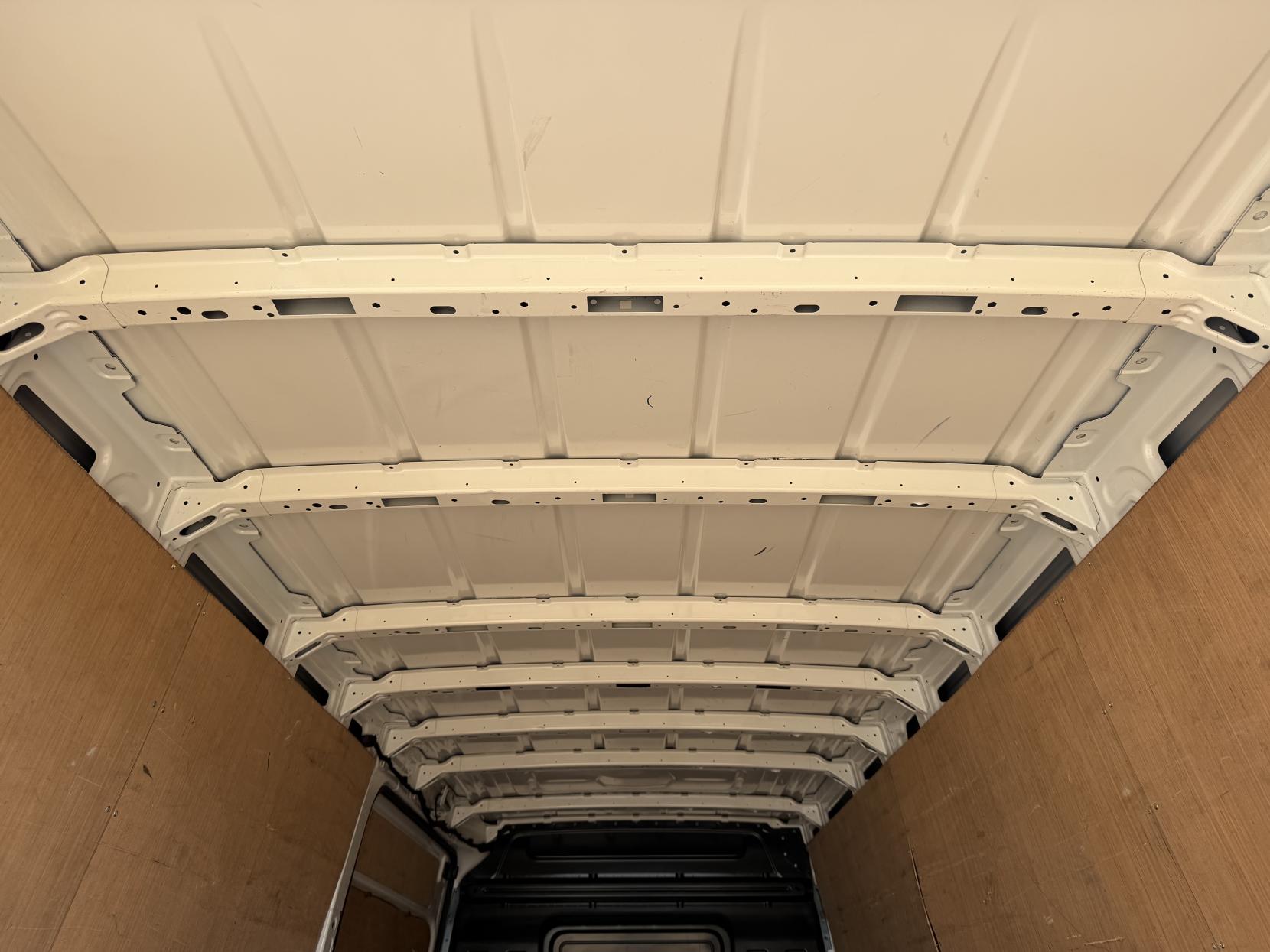2021 Volkswagen Crafter 2.0 TDI CR35 Trendline Panel Van 5dr Diesel Manual FWD LWB High Roof Euro 6 (s/s) (140 ps) - Thumbnail 50