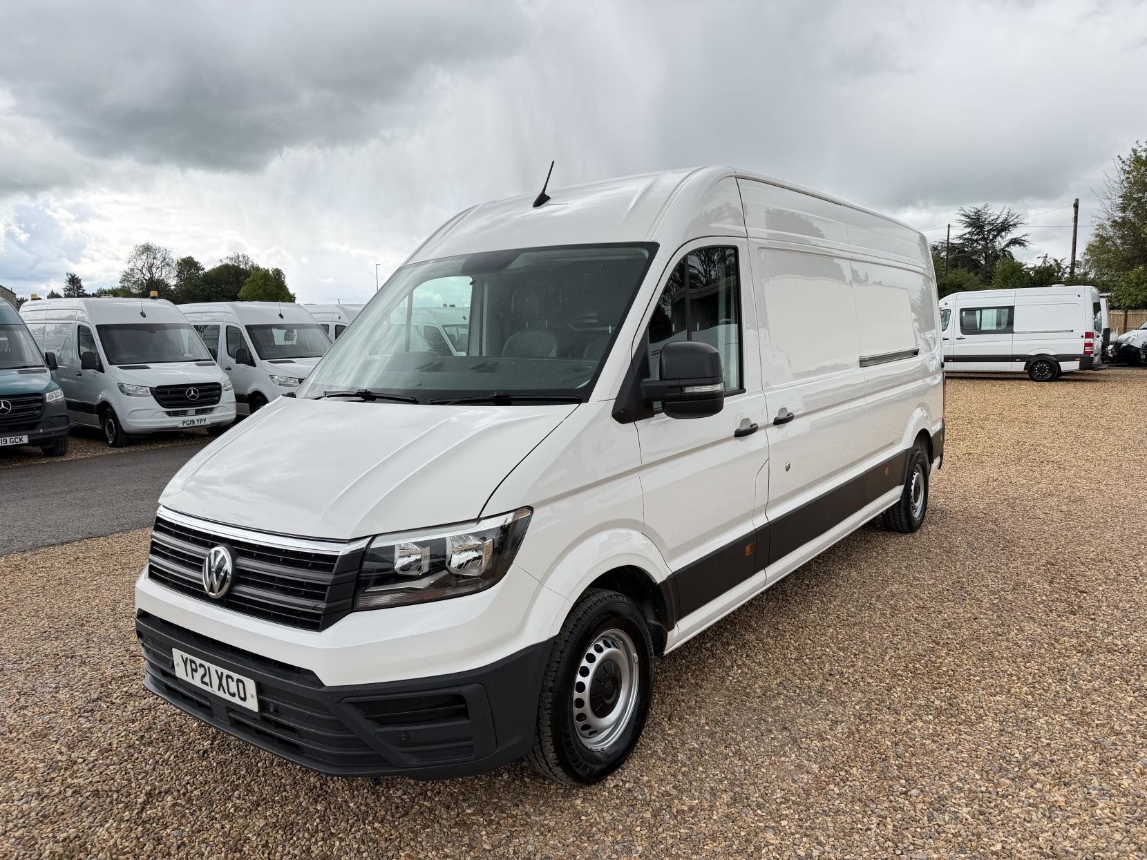 2021 Volkswagen Crafter 2.0 TDI CR35 Trendline Panel Van 5dr Diesel Manual FWD LWB High Roof Euro 6 (s/s) (140 ps) - Thumbnail 8