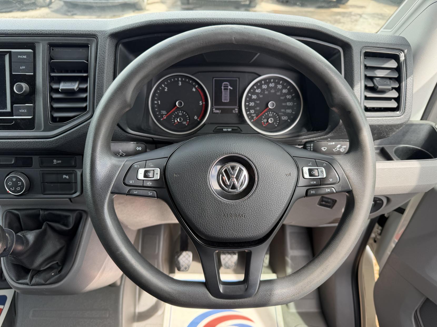 2021 Volkswagen Crafter 2.0 TDI CR35 Trendline Panel Van 5dr Diesel Manual FWD LWB High Roof Euro 6 (s/s) (140 ps) - Thumbnail 23