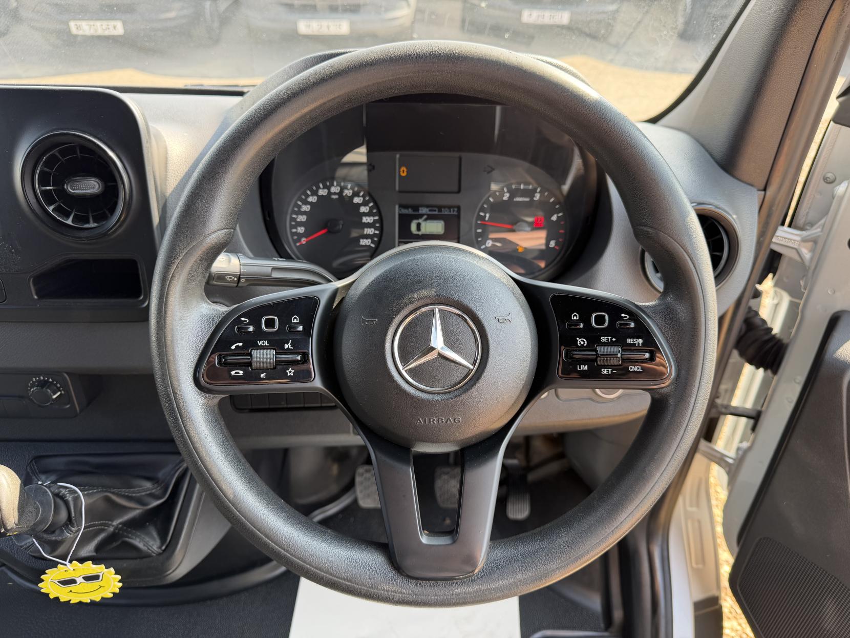 2019 Mercedes-Benz Sprinter 2.1 314 CDI Panel Van 5dr Diesel Manual FWD L2 H2 Euro 6 (143 ps) - Thumbnail 14