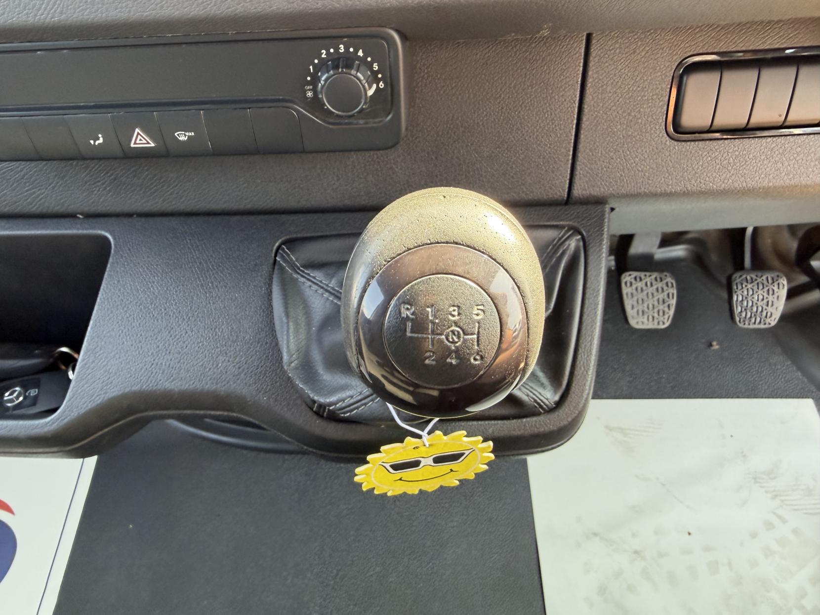 2019 Mercedes-Benz Sprinter 2.1 314 CDI Panel Van 5dr Diesel Manual FWD L2 H2 Euro 6 (143 ps) - Thumbnail 21