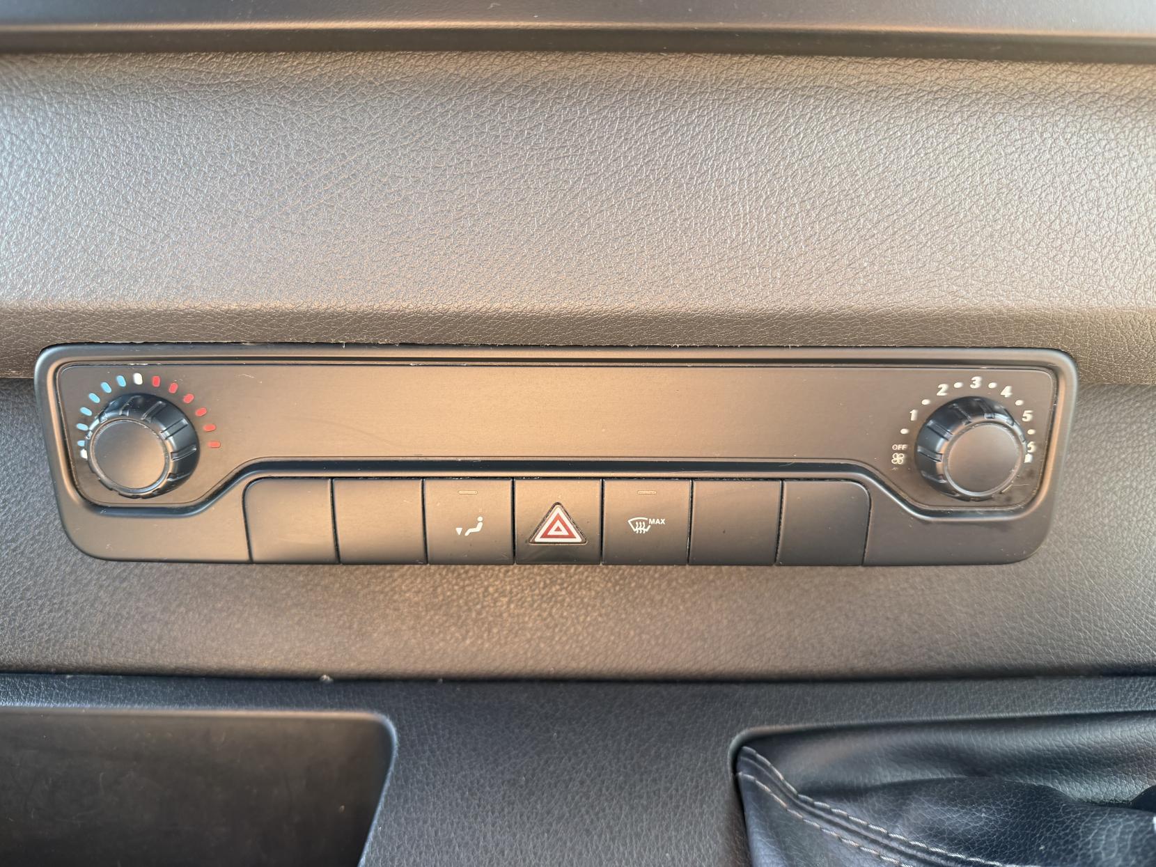 2019 Mercedes-Benz Sprinter 2.1 314 CDI Panel Van 5dr Diesel Manual FWD L2 H2 Euro 6 (143 ps) - Thumbnail 16