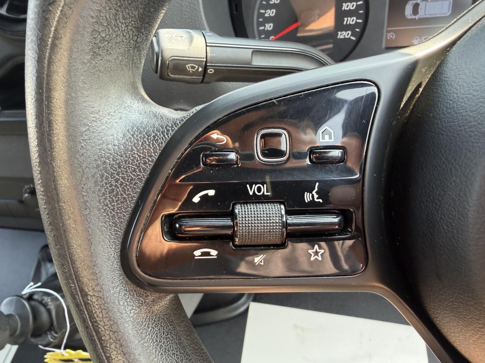 2019 Mercedes-Benz Sprinter 2.1 314 CDI Panel Van 5dr Diesel Manual FWD L2 H2 Euro 6 (143 ps) - Thumbnail 13
