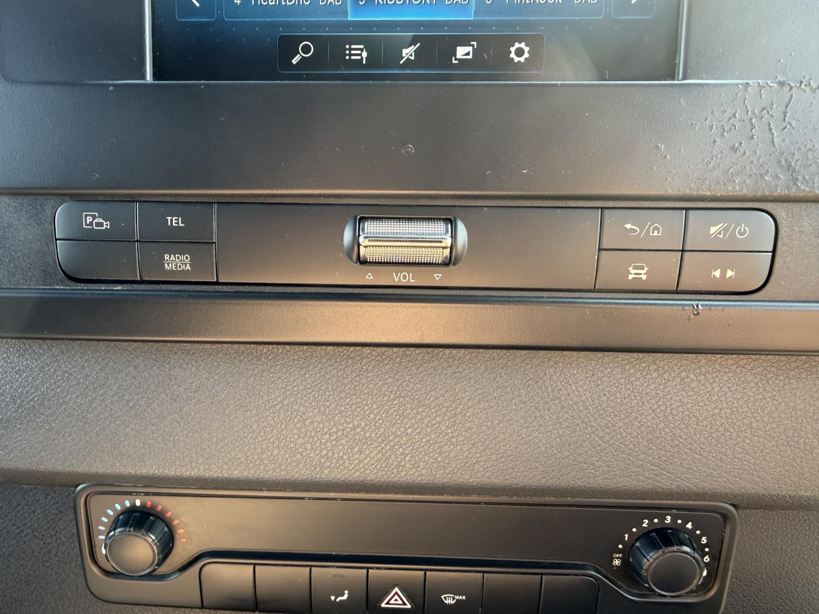2019 Mercedes-Benz Sprinter 2.1 314 CDI Panel Van 5dr Diesel Manual FWD L2 H2 Euro 6 (143 ps) - Thumbnail 17
