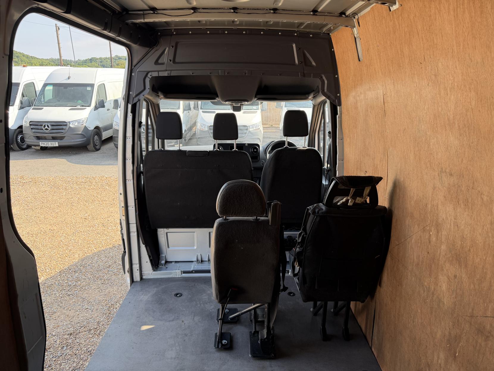 2019 Mercedes-Benz Sprinter 2.1 314 CDI Panel Van 5dr Diesel Manual FWD L2 H2 Euro 6 (143 ps) - Thumbnail 32