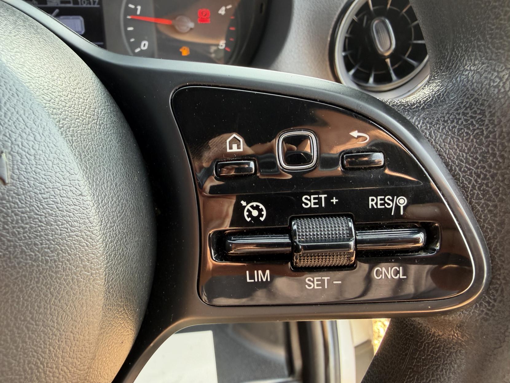 2019 Mercedes-Benz Sprinter 2.1 314 CDI Panel Van 5dr Diesel Manual FWD L2 H2 Euro 6 (143 ps) - Thumbnail 18