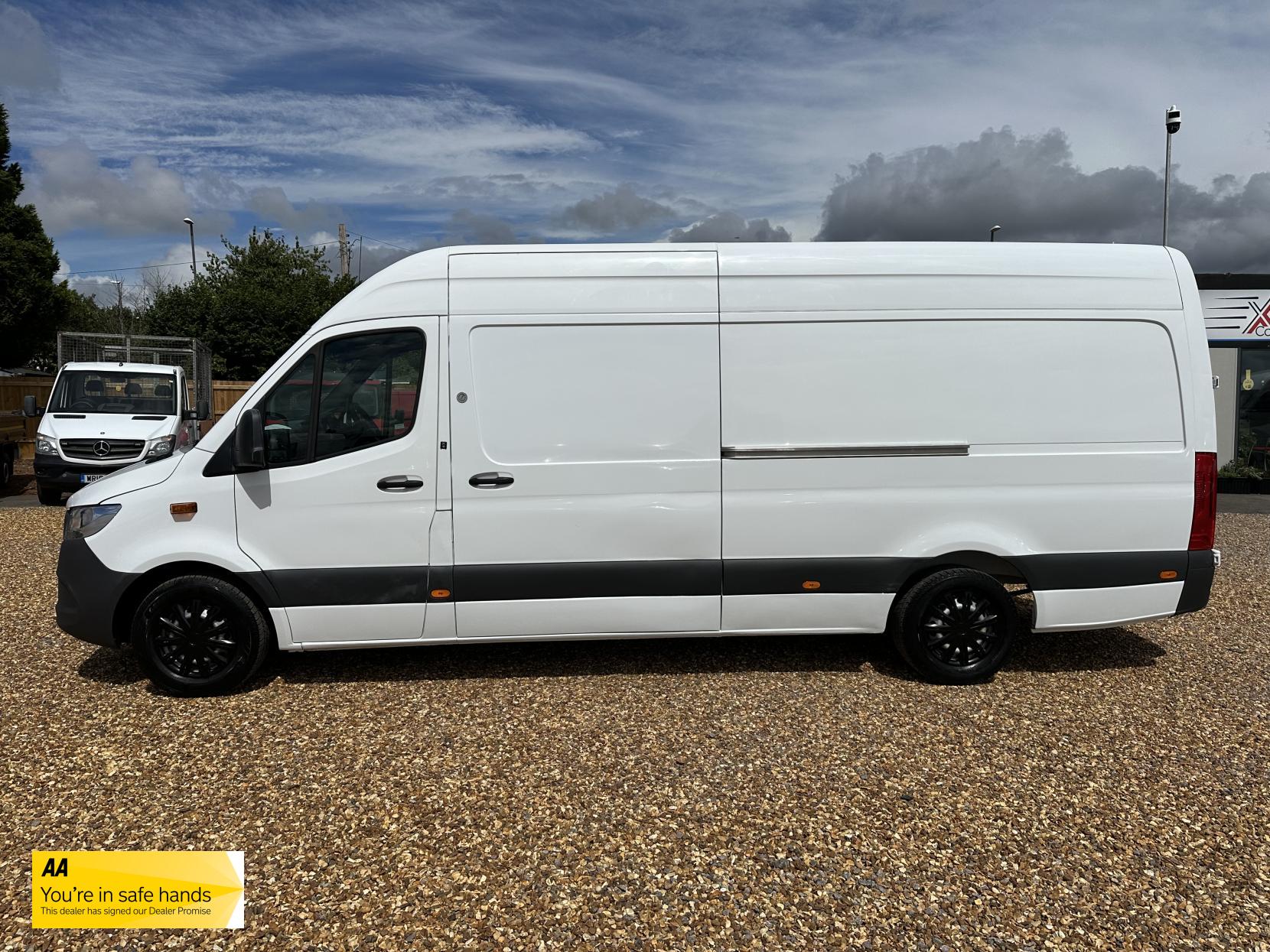 Mercedes-Benz Sprinter 2.1 311 CDI Panel Van 5dr Diesel Manual RWD L3 H2 Euro 6 (114 ps)