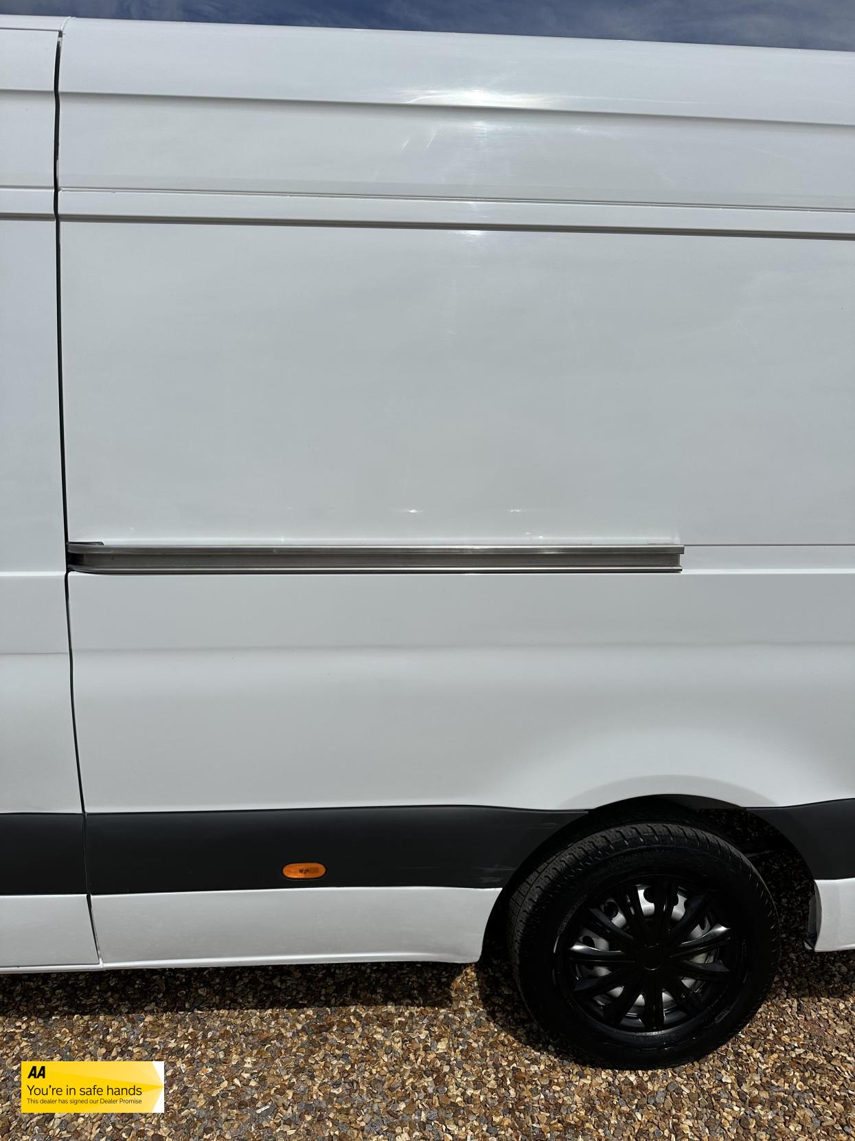 Mercedes-Benz Sprinter 2.1 311 CDI Panel Van 5dr Diesel Manual RWD L3 H2 Euro 6 (114 ps)