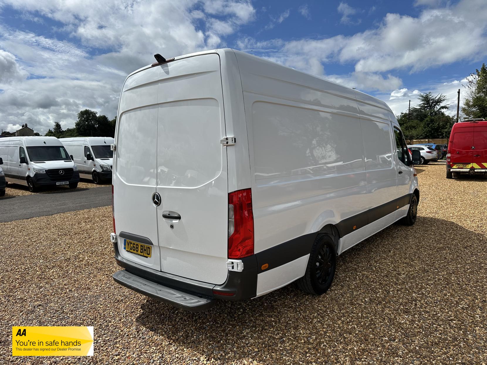 Mercedes-Benz Sprinter 2.1 311 CDI Panel Van 5dr Diesel Manual RWD L3 H2 Euro 6 (114 ps)