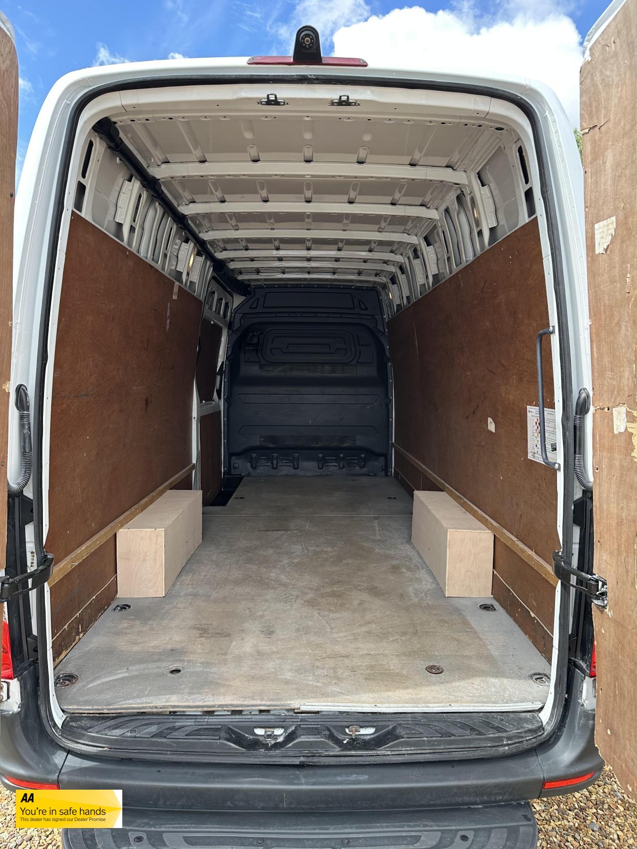 Mercedes-Benz Sprinter 2.1 311 CDI Panel Van 5dr Diesel Manual RWD L3 H2 Euro 6 (114 ps)