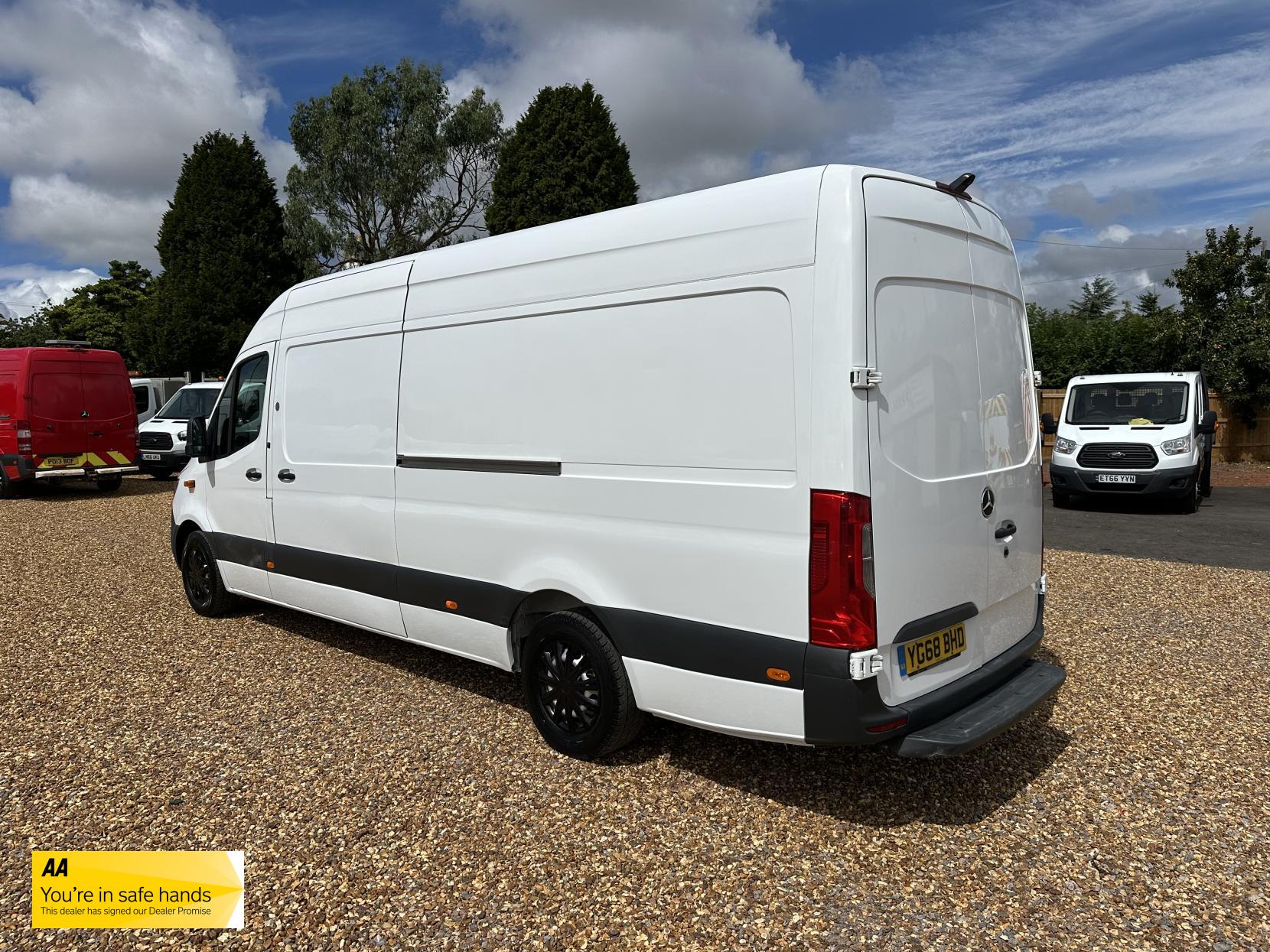Mercedes-Benz Sprinter 2.1 311 CDI Panel Van 5dr Diesel Manual RWD L3 H2 Euro 6 (114 ps)