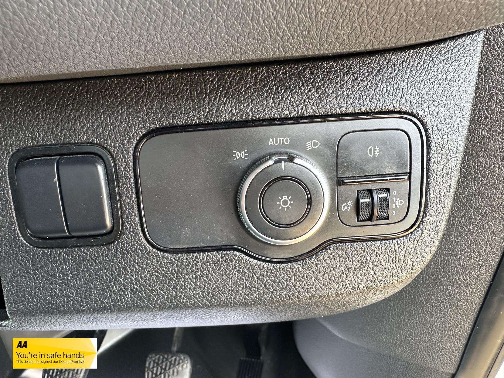 Mercedes-Benz Sprinter 2.1 311 CDI Panel Van 5dr Diesel Manual RWD L3 H2 Euro 6 (114 ps)
