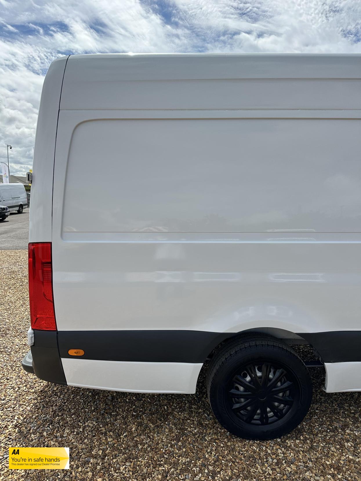 Mercedes-Benz Sprinter 2.1 311 CDI Panel Van 5dr Diesel Manual RWD L3 H2 Euro 6 (114 ps)