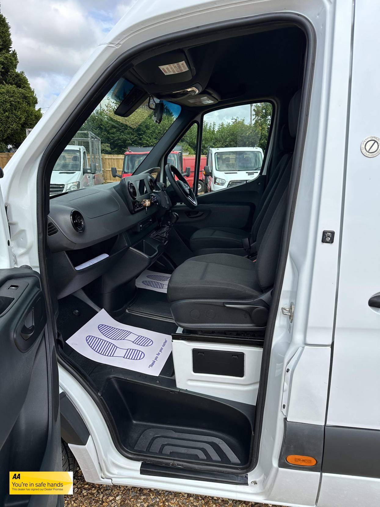 Mercedes-Benz Sprinter 2.1 311 CDI Panel Van 5dr Diesel Manual RWD L3 H2 Euro 6 (114 ps)