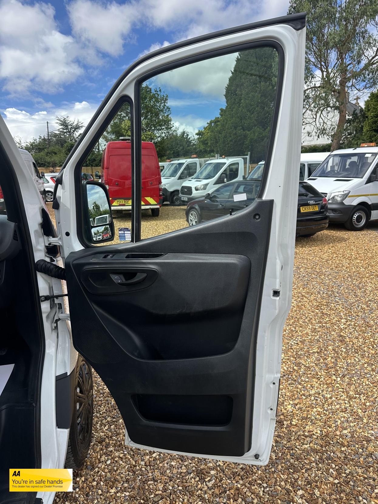 Mercedes-Benz Sprinter 2.1 311 CDI Panel Van 5dr Diesel Manual RWD L3 H2 Euro 6 (114 ps)