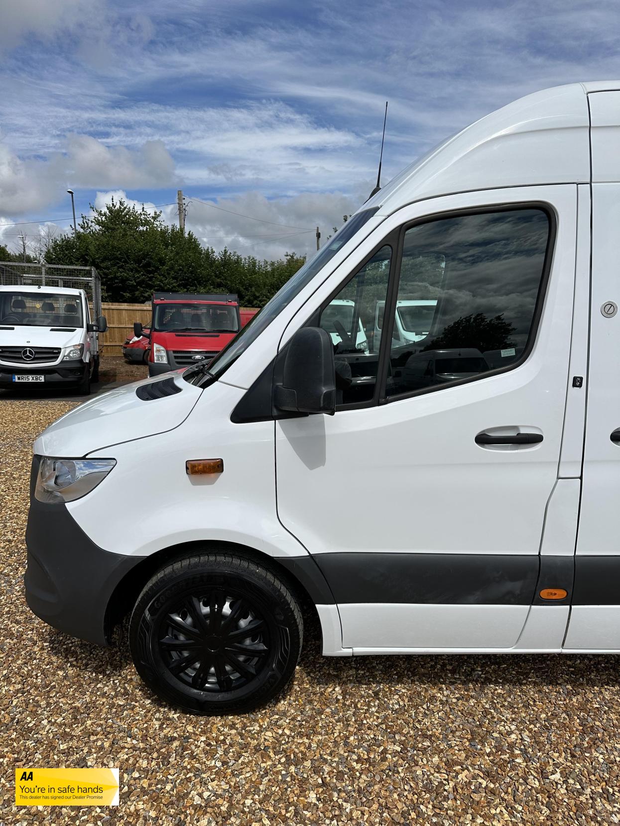 Mercedes-Benz Sprinter 2.1 311 CDI Panel Van 5dr Diesel Manual RWD L3 H2 Euro 6 (114 ps)