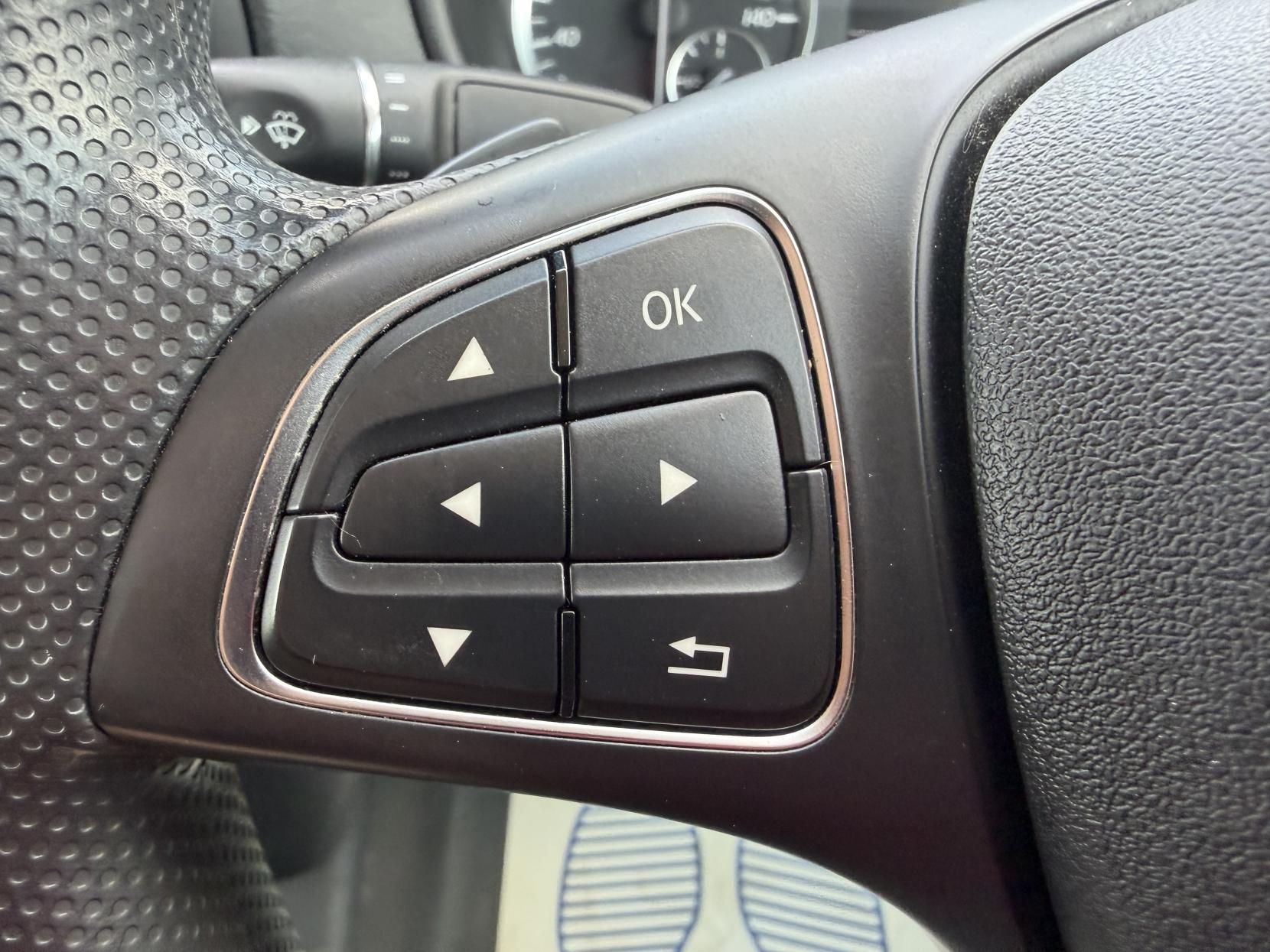 2017 Mercedes-Benz Vito 2.1 114 CDI BlueTEC Panel Van 5dr Diesel Manual RWD L3 Euro 6 (s/s) (136 ps) - Thumbnail 39