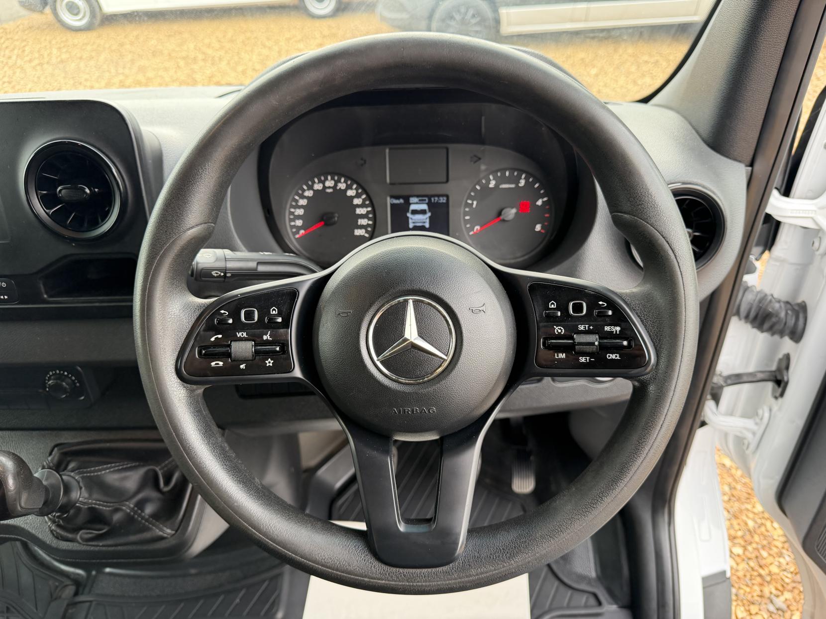 2020 Mercedes-Benz Sprinter 2.1 311 CDI Panel Van 5dr Diesel Manual RWD L3 H2 Euro 6 (114 ps) - Thumbnail 16