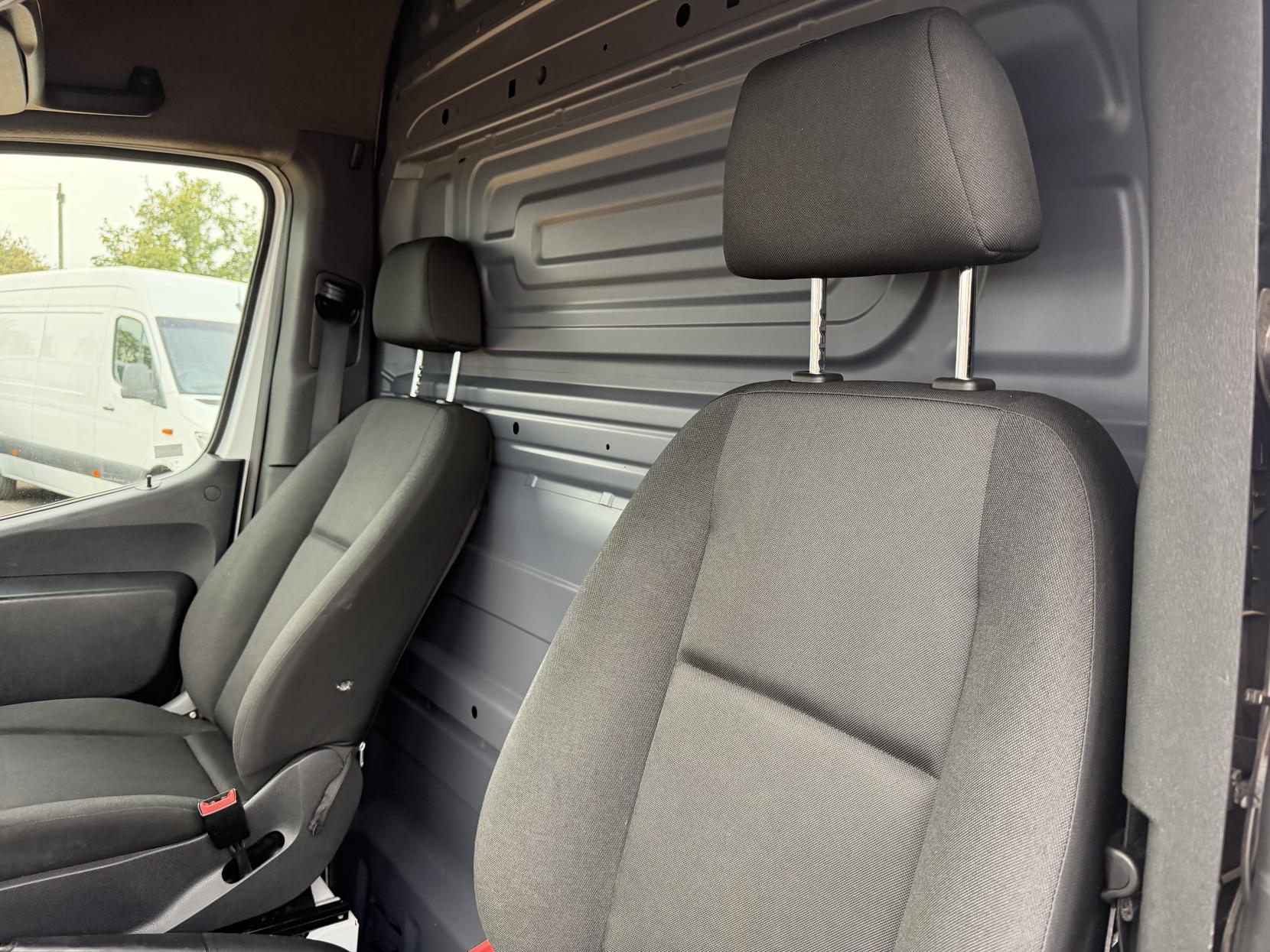 2020 Mercedes-Benz Sprinter 2.1 311 CDI Panel Van 5dr Diesel Manual RWD L3 H2 Euro 6 (114 ps) - Thumbnail 32
