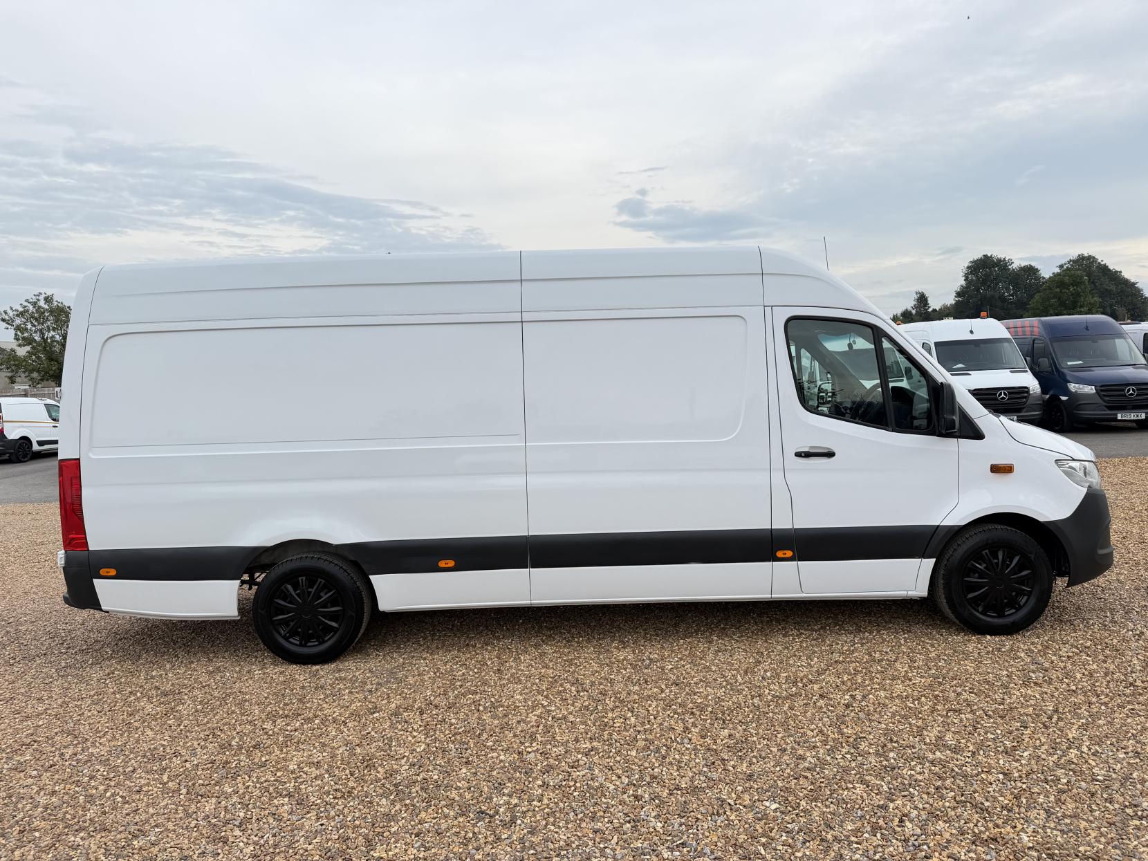 2020 Mercedes-Benz Sprinter 2.1 311 CDI Panel Van 5dr Diesel Manual RWD L3 H2 Euro 6 (114 ps) - Thumbnail 12