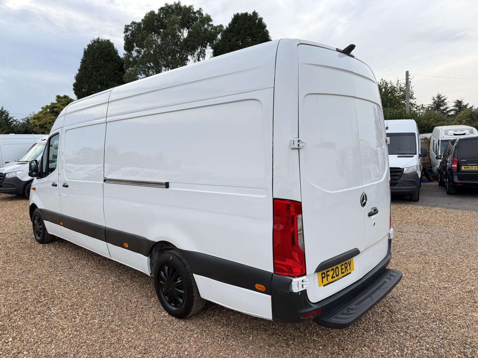 2020 Mercedes-Benz Sprinter 2.1 311 CDI Panel Van 5dr Diesel Manual RWD L3 H2 Euro 6 (114 ps) - Thumbnail 9
