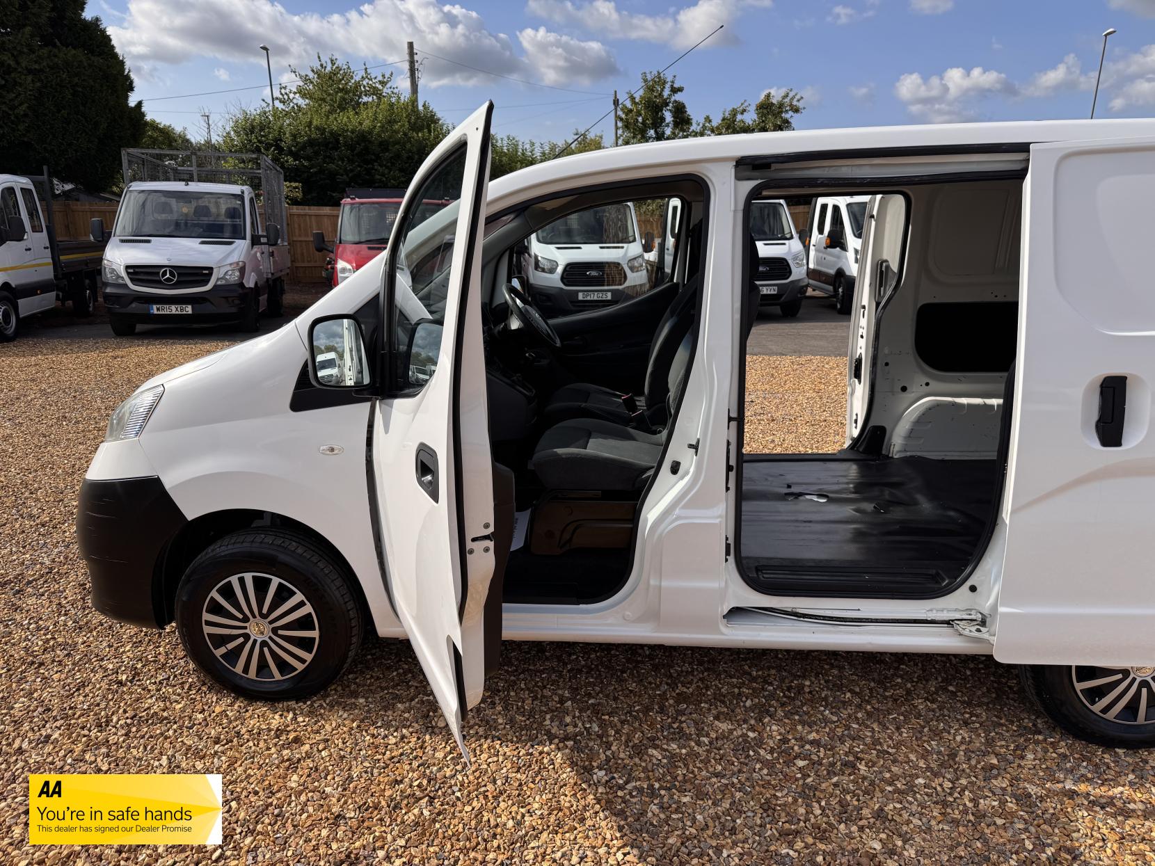 Nissan NV200 1.5 dCi SE Panel Van 6dr Diesel Manual SWB Euro 5 (89 ps)