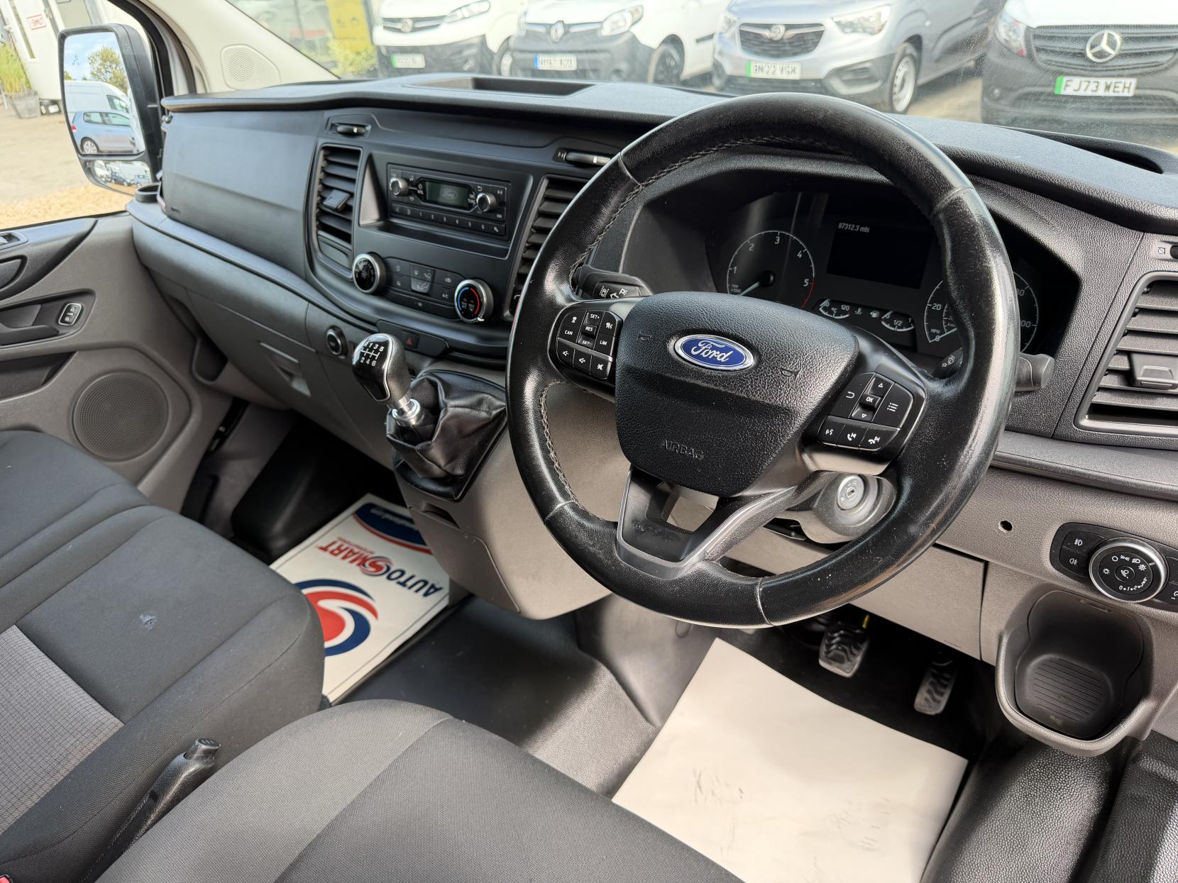 2019 Ford Transit Custom 2.0 320 EcoBlue Panel Van 5dr Diesel Manual L2 H2 Euro 6 (130 ps) - Thumbnail 2