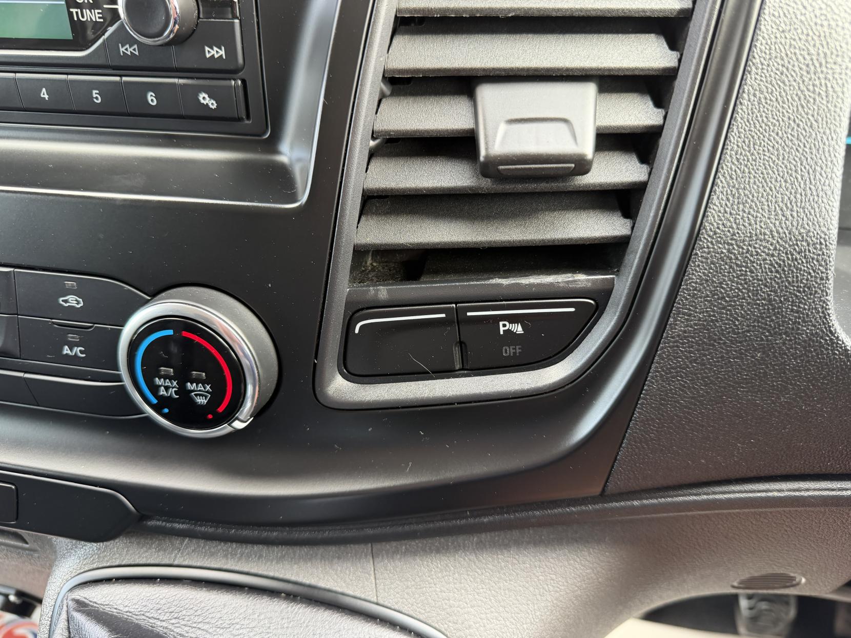 2019 Ford Transit Custom 2.0 320 EcoBlue Panel Van 5dr Diesel Manual L2 H2 Euro 6 (130 ps) - Thumbnail 23