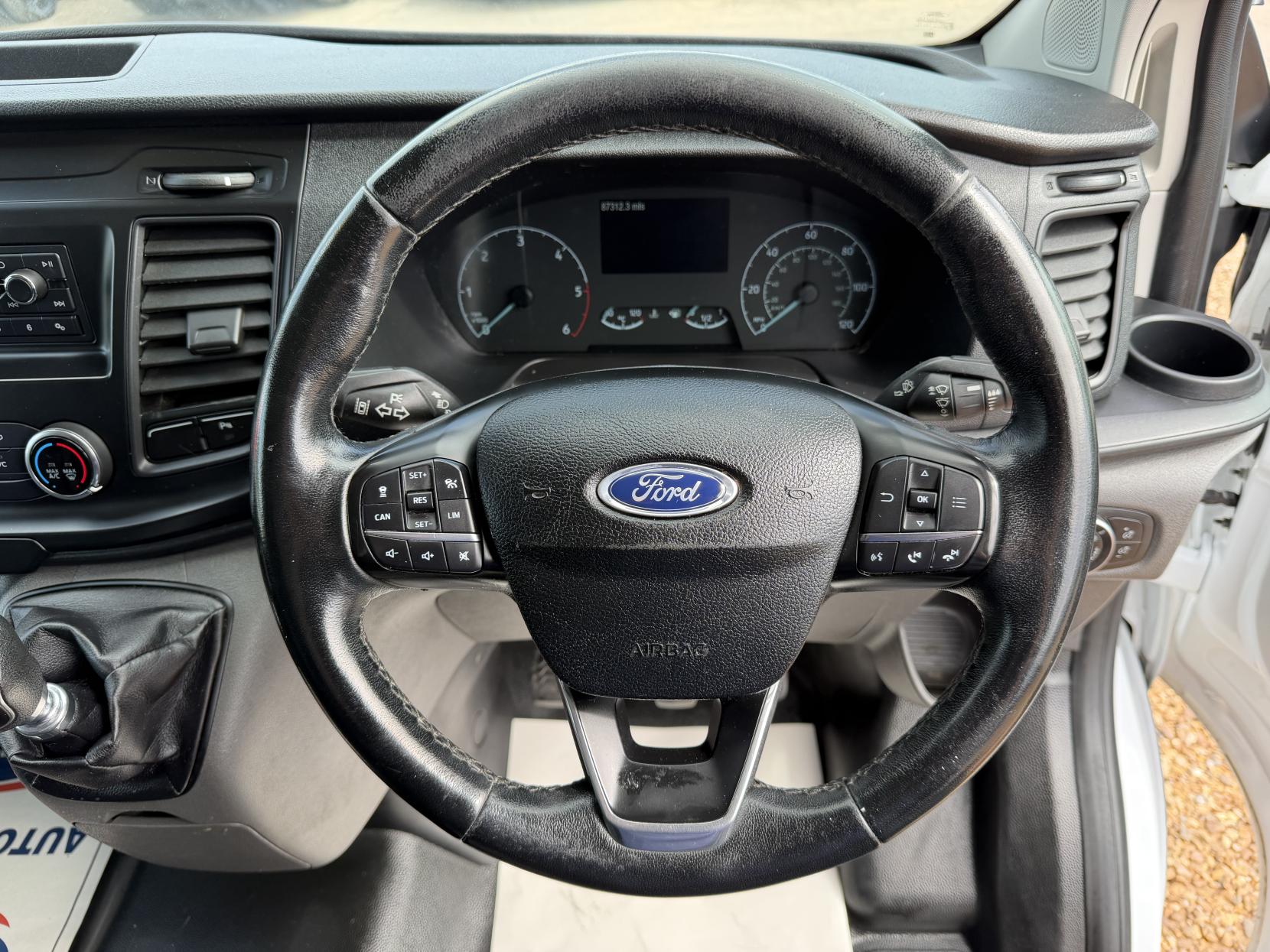 2019 Ford Transit Custom 2.0 320 EcoBlue Panel Van 5dr Diesel Manual L2 H2 Euro 6 (130 ps) - Thumbnail 14