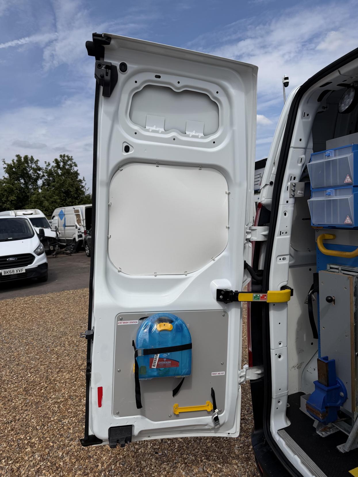 2019 Ford Transit Custom 2.0 320 EcoBlue Panel Van 5dr Diesel Manual L2 H2 Euro 6 (130 ps) - Thumbnail 38