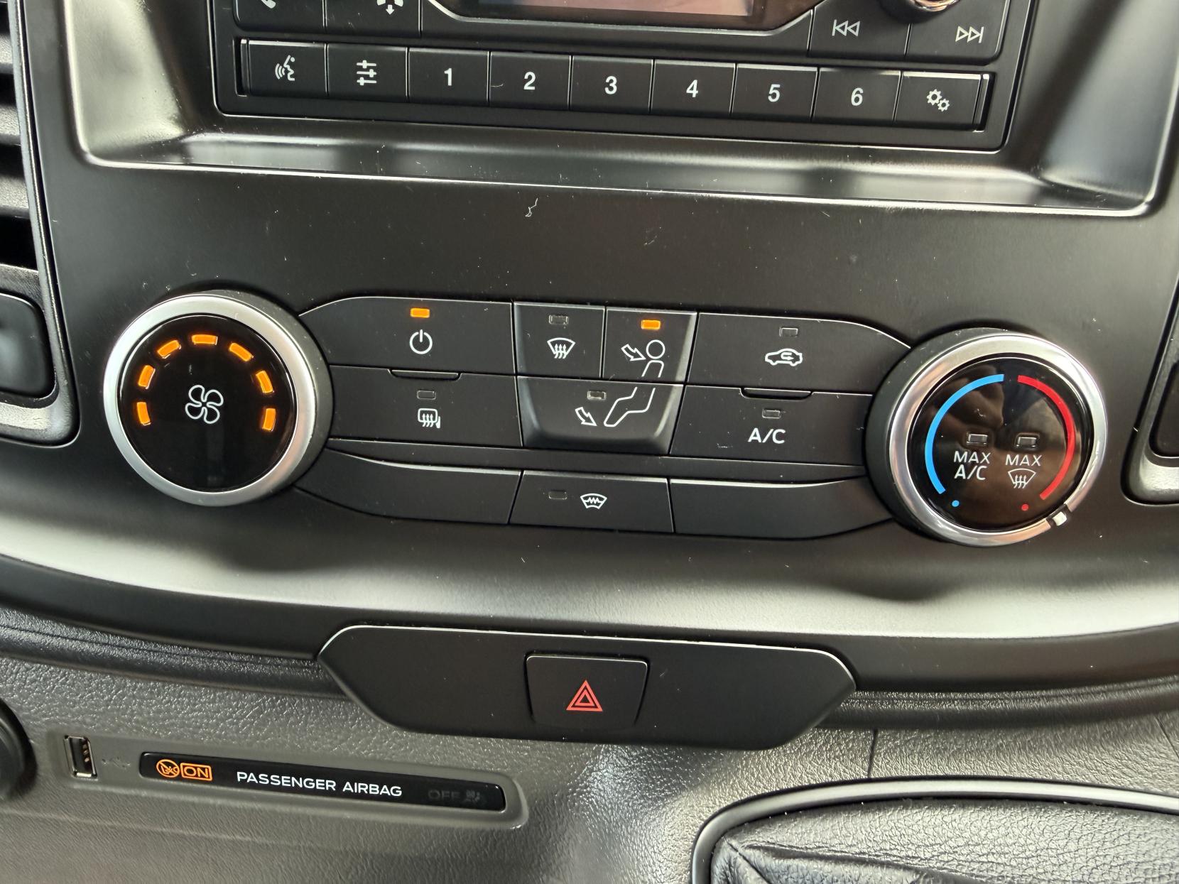 2019 Ford Transit Custom 2.0 320 EcoBlue Panel Van 5dr Diesel Manual L2 H2 Euro 6 (130 ps) - Thumbnail 25