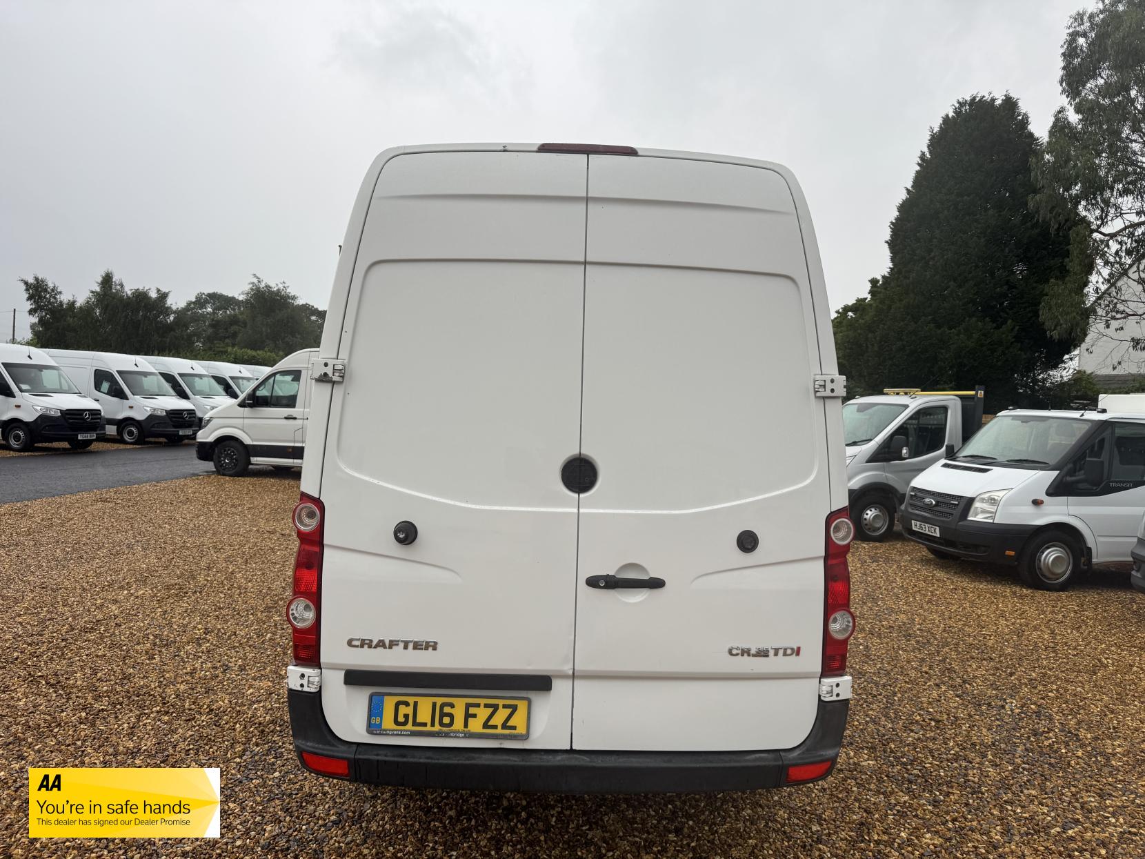 Volkswagen Crafter 2.0 TDI CR35 Panel Van 4dr Diesel Manual L2 H3 (234 g/km, 134 bhp)