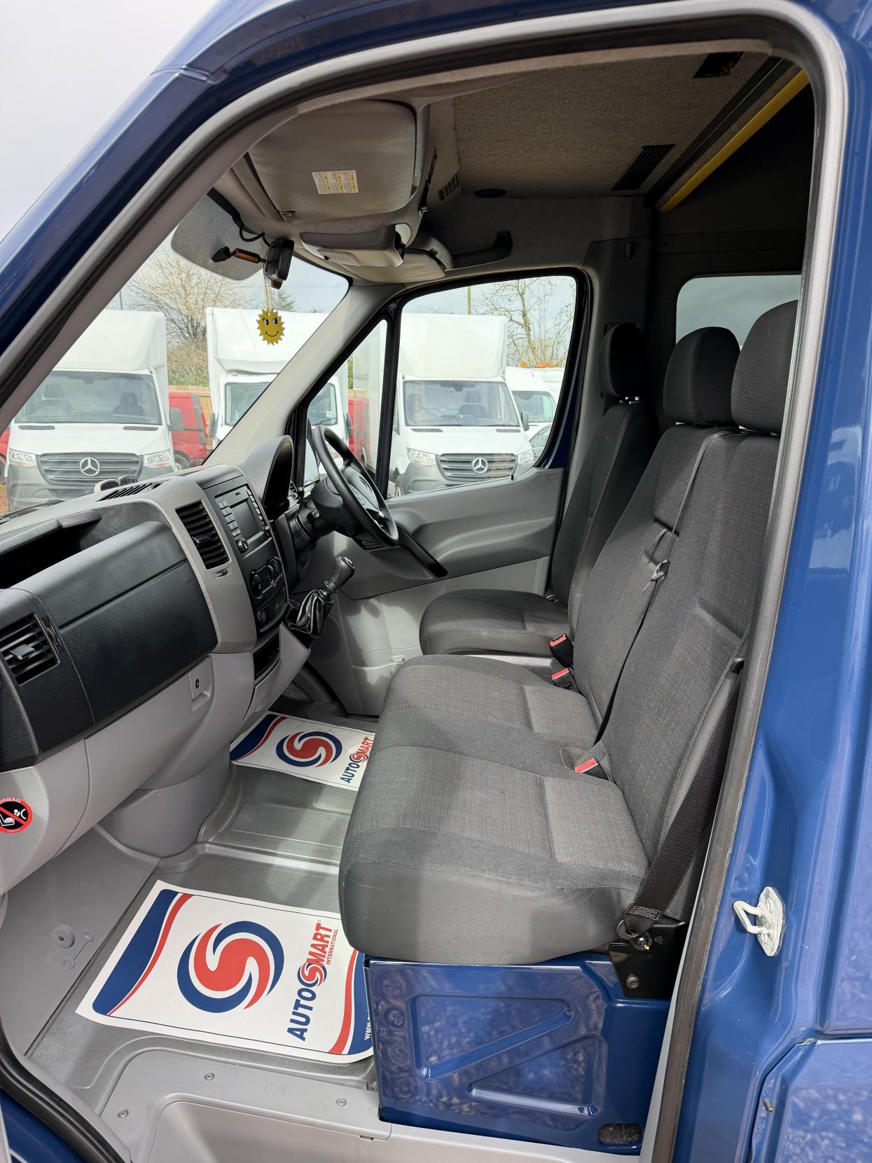 Mercedes-Benz Sprinter 2.1 313 CDi Panel Van 4dr Diesel Manual RWD L2 (129 bhp)