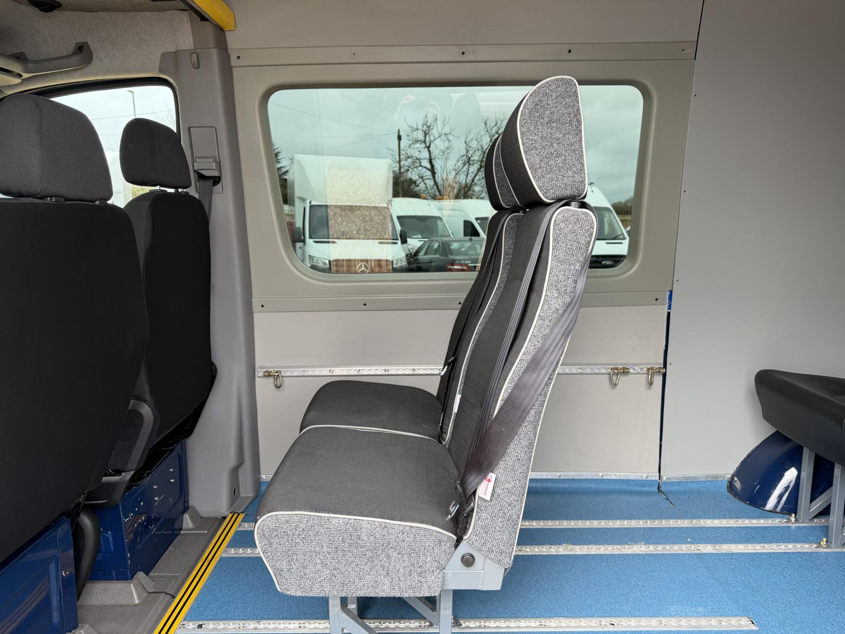 Mercedes-Benz Sprinter 2.1 313 CDi Panel Van 4dr Diesel Manual RWD L2 (129 bhp)