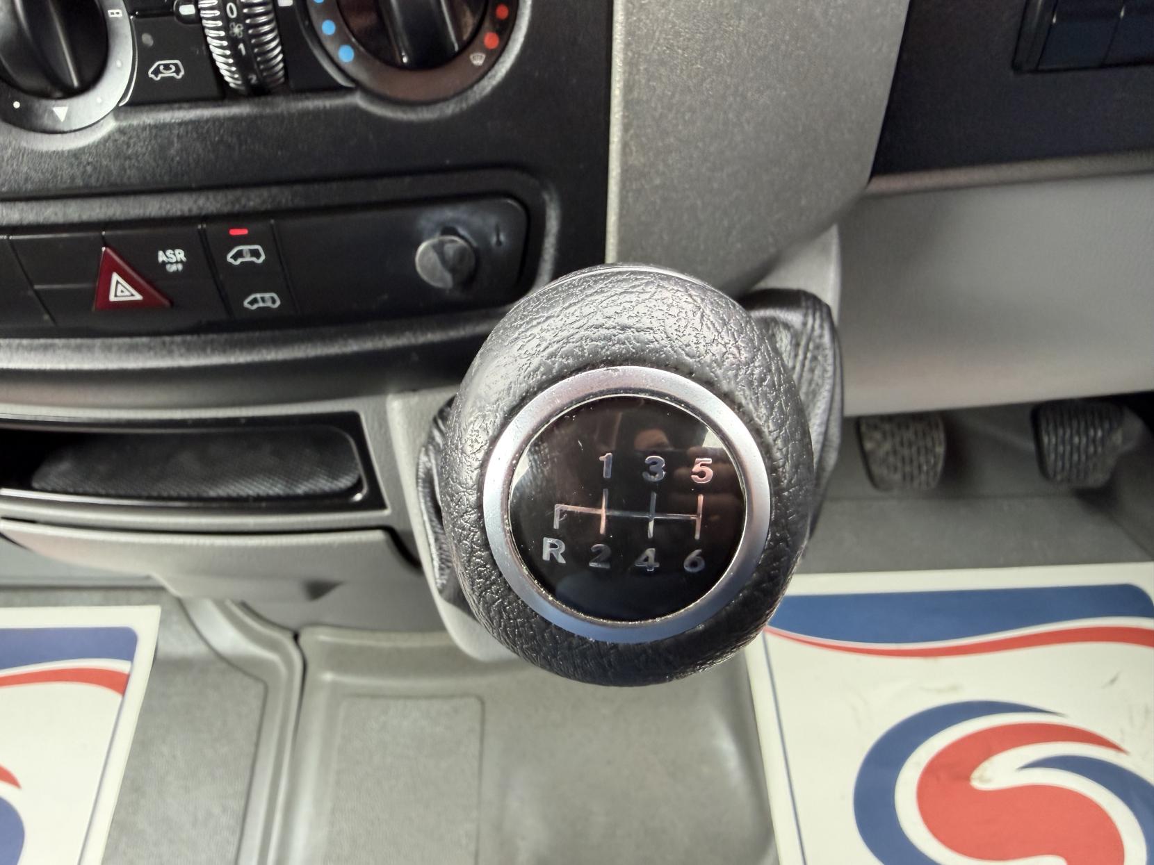 Mercedes-Benz Sprinter 2.1 313 CDi Panel Van 4dr Diesel Manual RWD L2 (129 bhp)