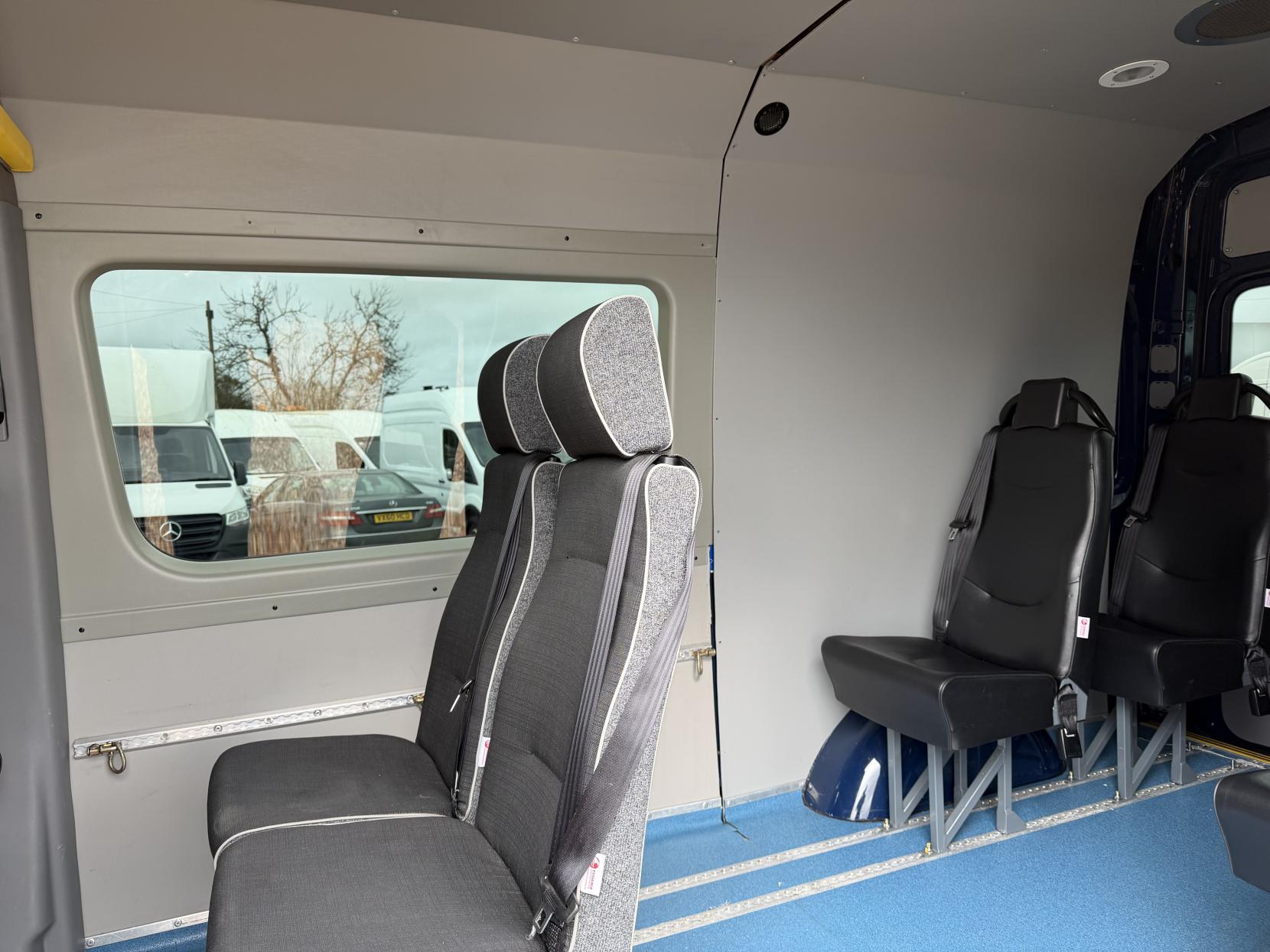 Mercedes-Benz Sprinter 2.1 313 CDi Panel Van 4dr Diesel Manual RWD L2 (129 bhp)