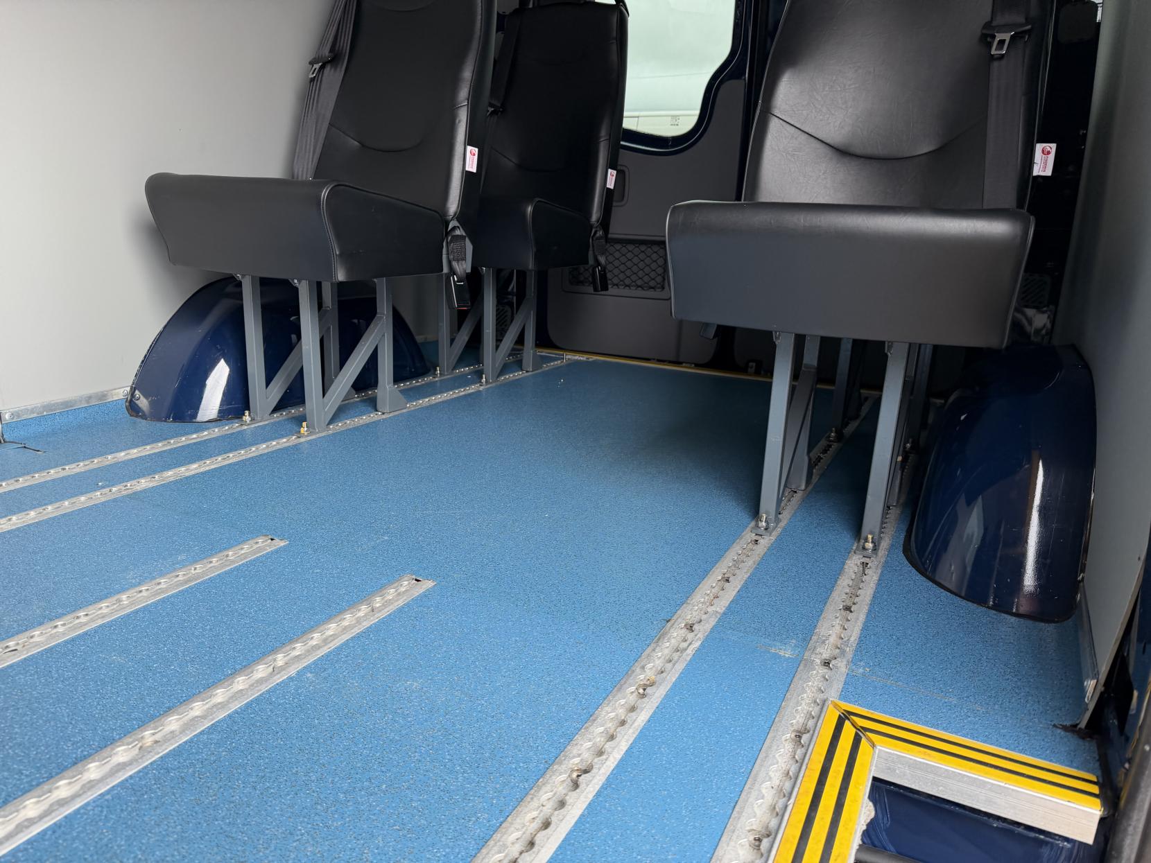 Mercedes-Benz Sprinter 2.1 313 CDi Panel Van 4dr Diesel Manual RWD L2 (129 bhp)