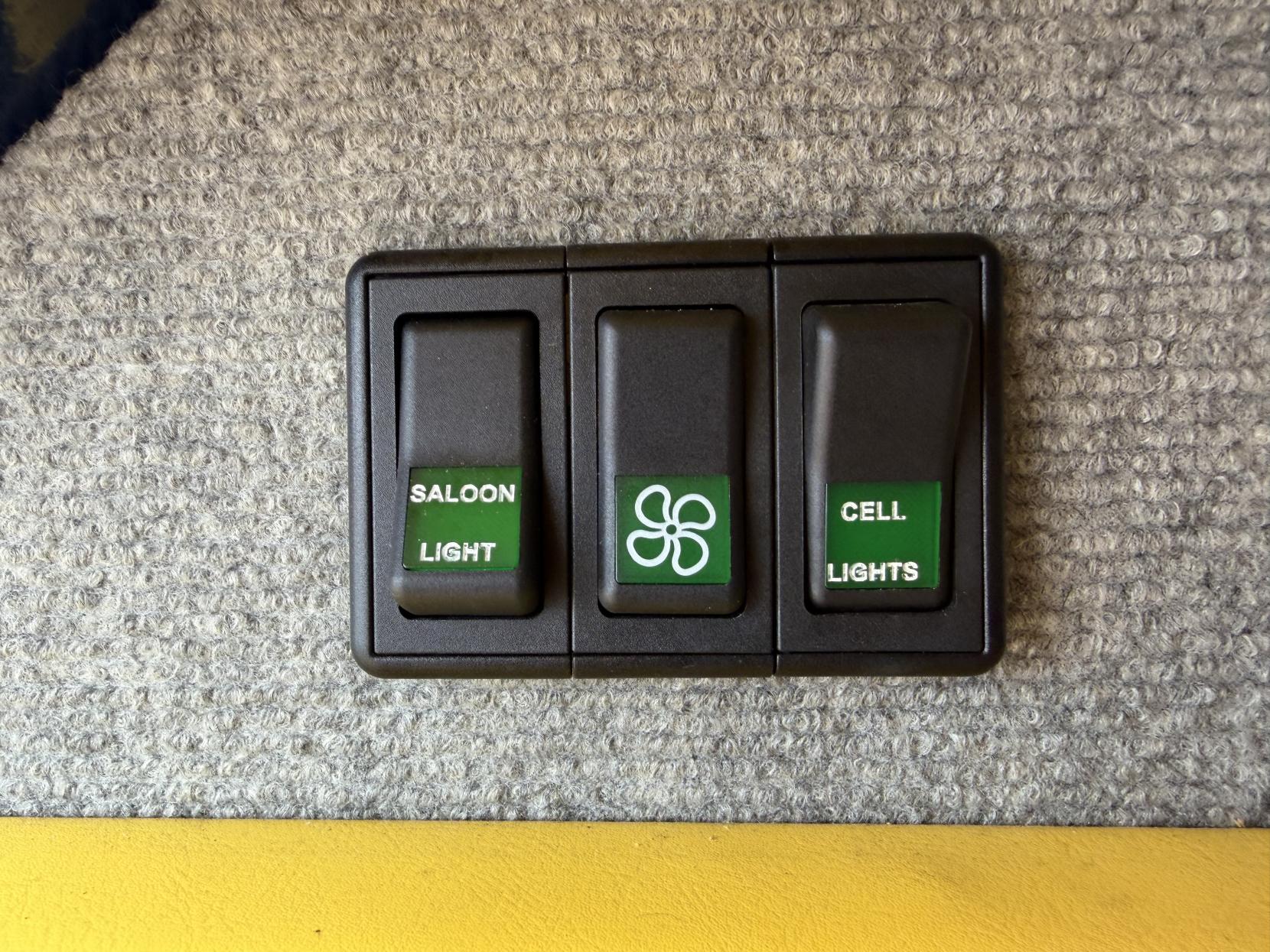 Mercedes-Benz Sprinter 2.1 313 CDi Panel Van 4dr Diesel Manual RWD L2 (129 bhp)