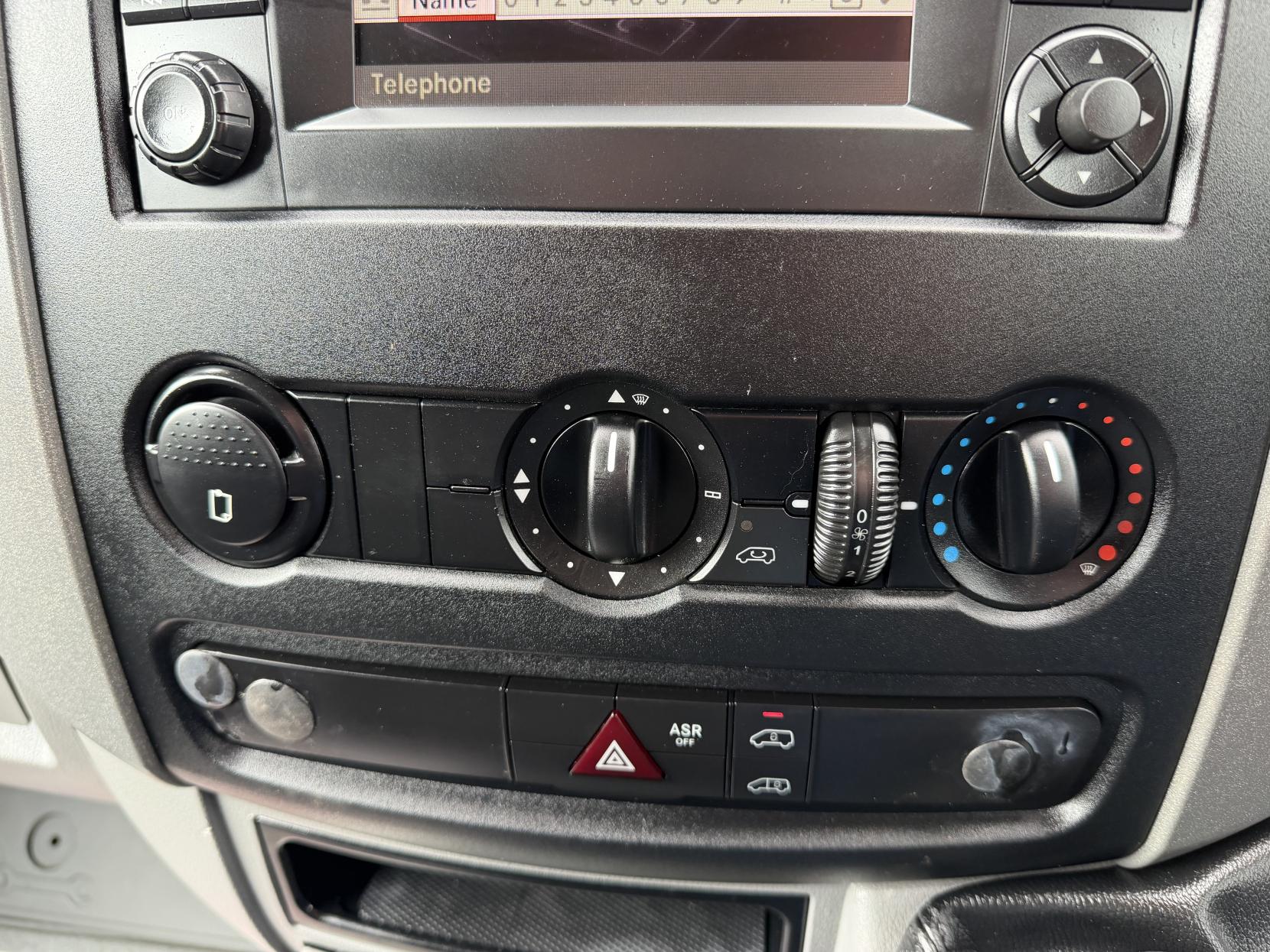 Mercedes-Benz Sprinter 2.1 313 CDi Panel Van 4dr Diesel Manual RWD L2 (129 bhp)